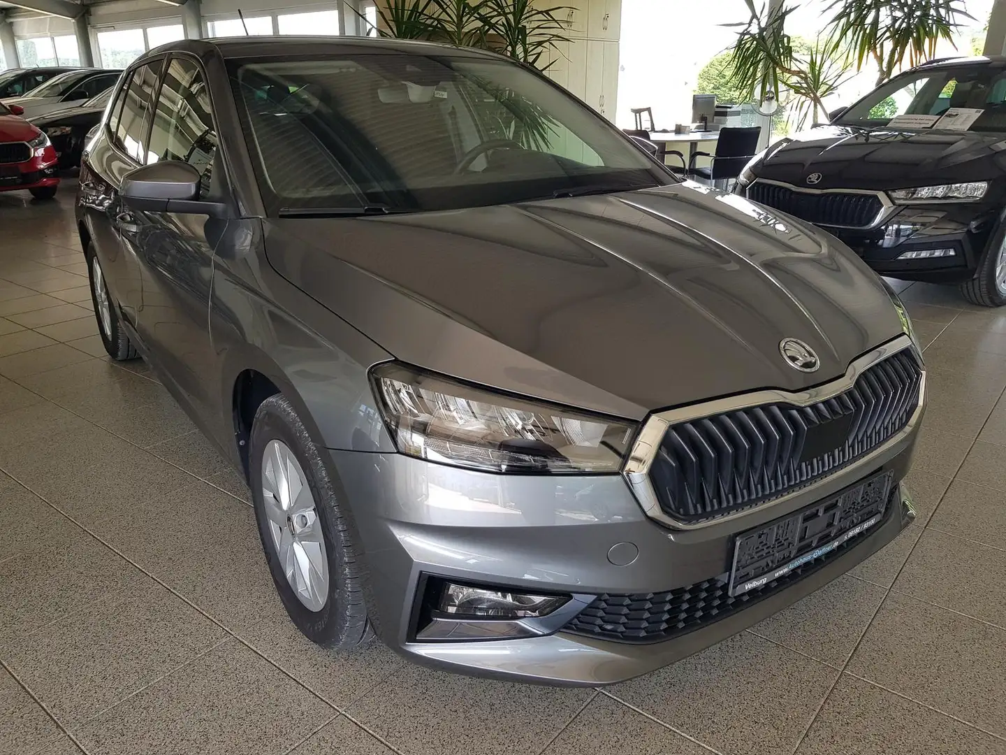 Skoda Fabia 5tg. 4 TSI SELECTION Garantie 3/29 SmartLink Sitzh Gris - 1