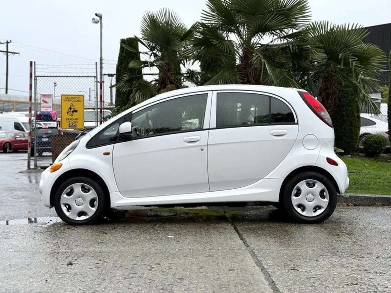 Mitsubishi I-MiEV снимка Mitsubishi I-MiEV