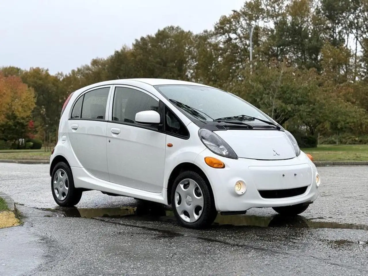 2013 Mitsubishi I-MiEV