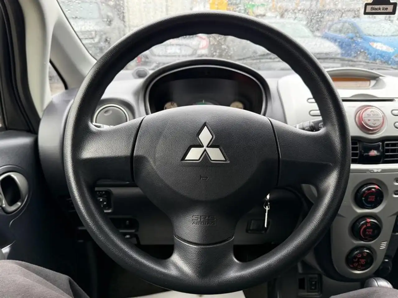 Mitsubishi I-MiEV снимка Mitsubishi I-MiEV