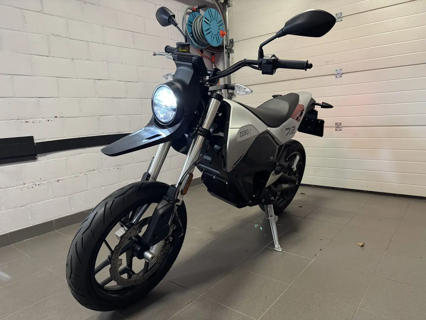 Zero Zero FXE Zero FXE - Permis B (permis voiture) Szary - 2