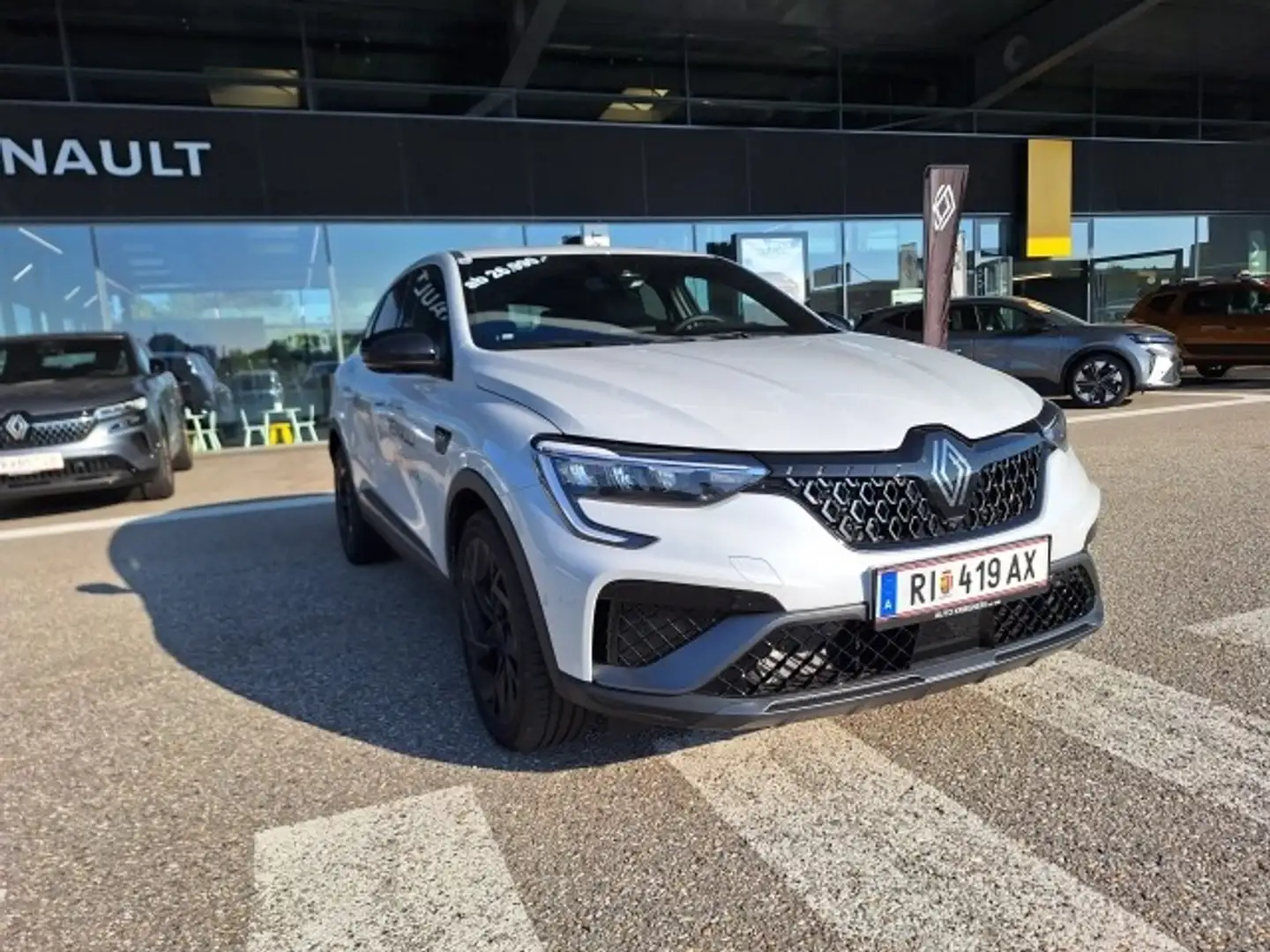 Renault Arkana NBI Esprit Alpine Mild Hybrid 160 EDC Weiß - 1