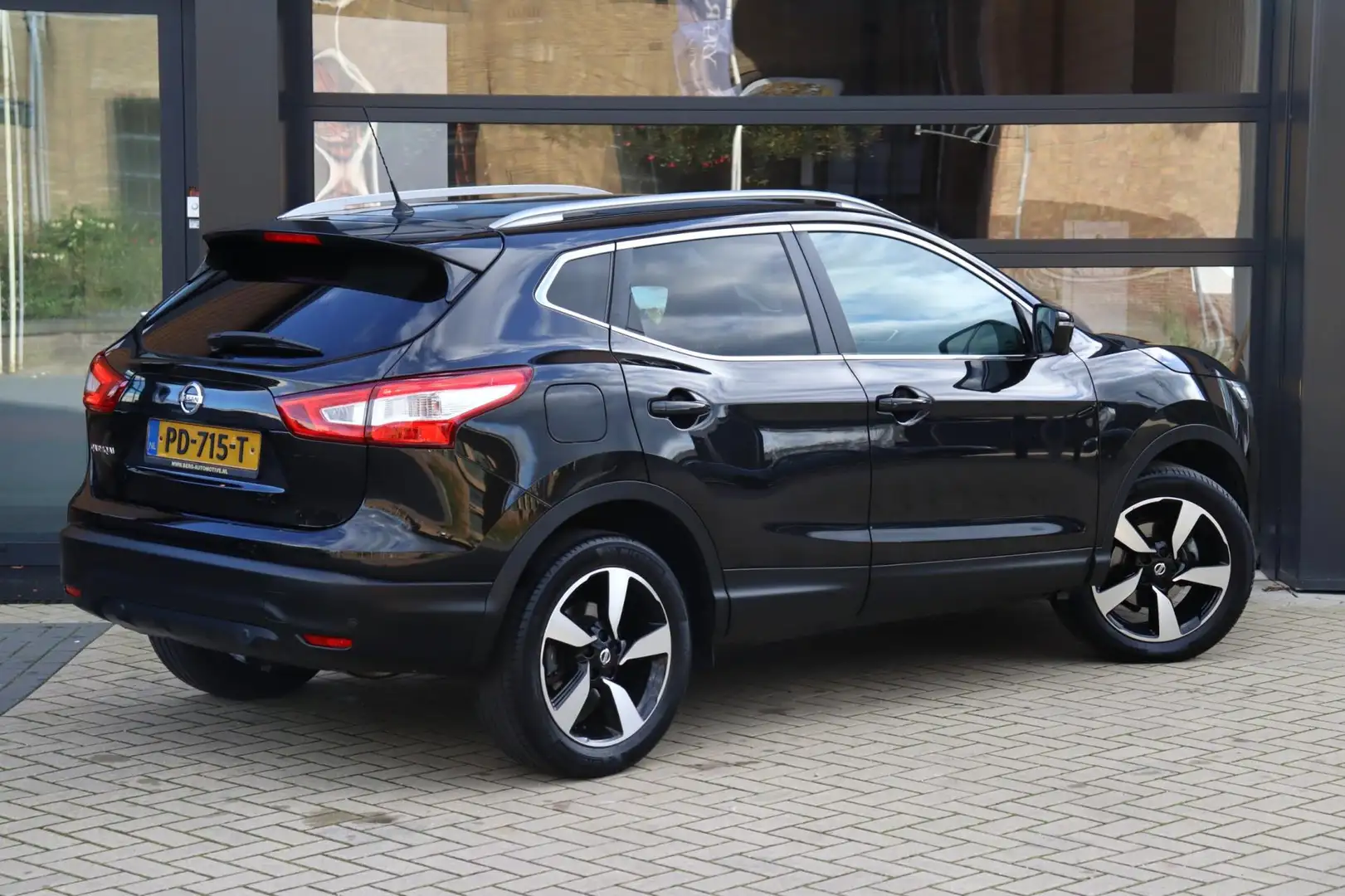 Nissan Qashqai 1.2 N-Connecta | NAP | Cruise | Climate Control | Negro - 2