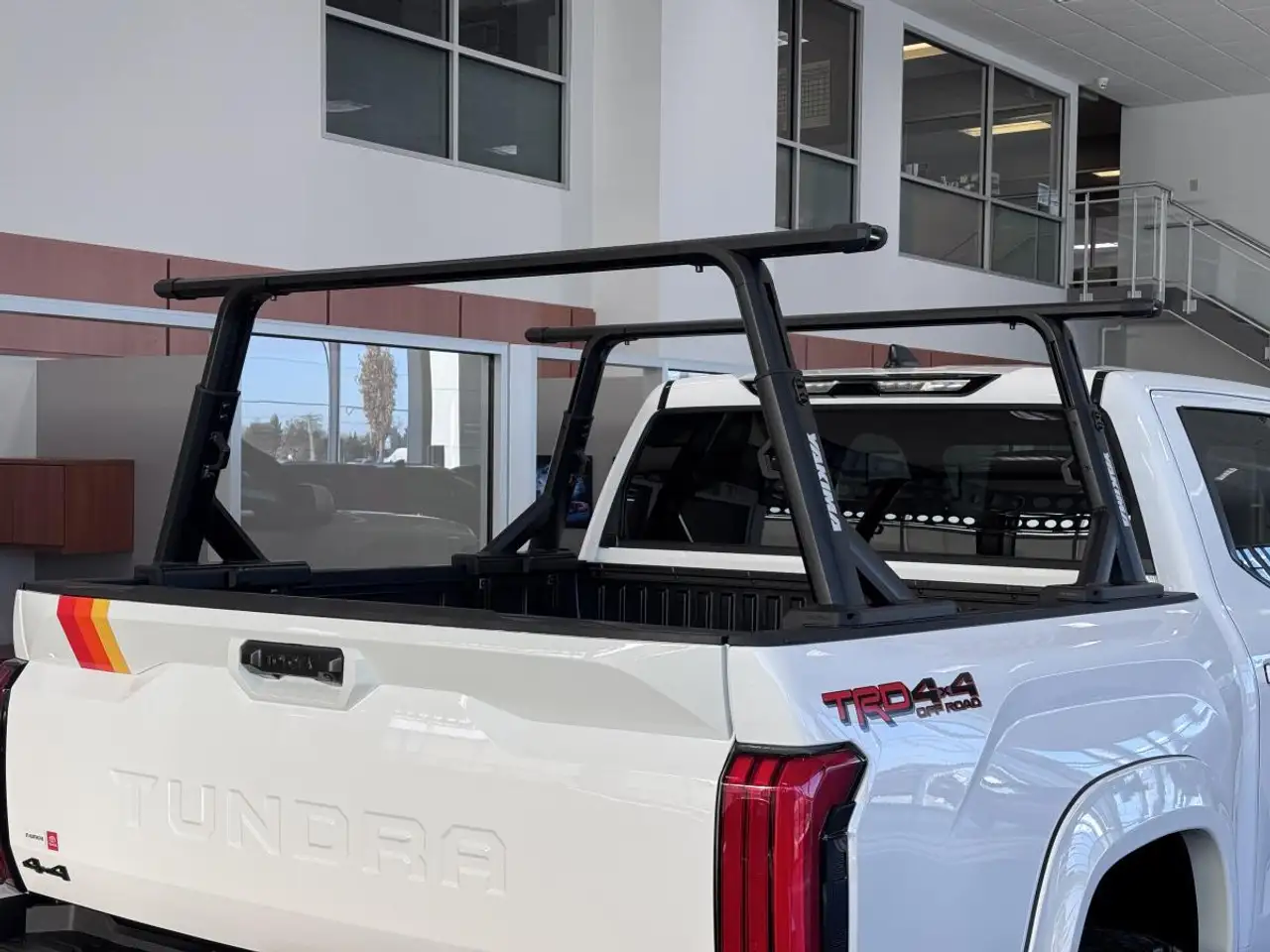 Toyota Tundra снимка Toyota Tundra