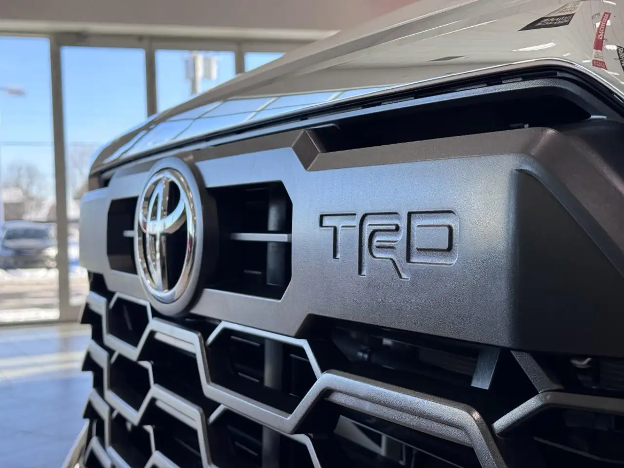 Toyota Tundra снимка Toyota Tundra