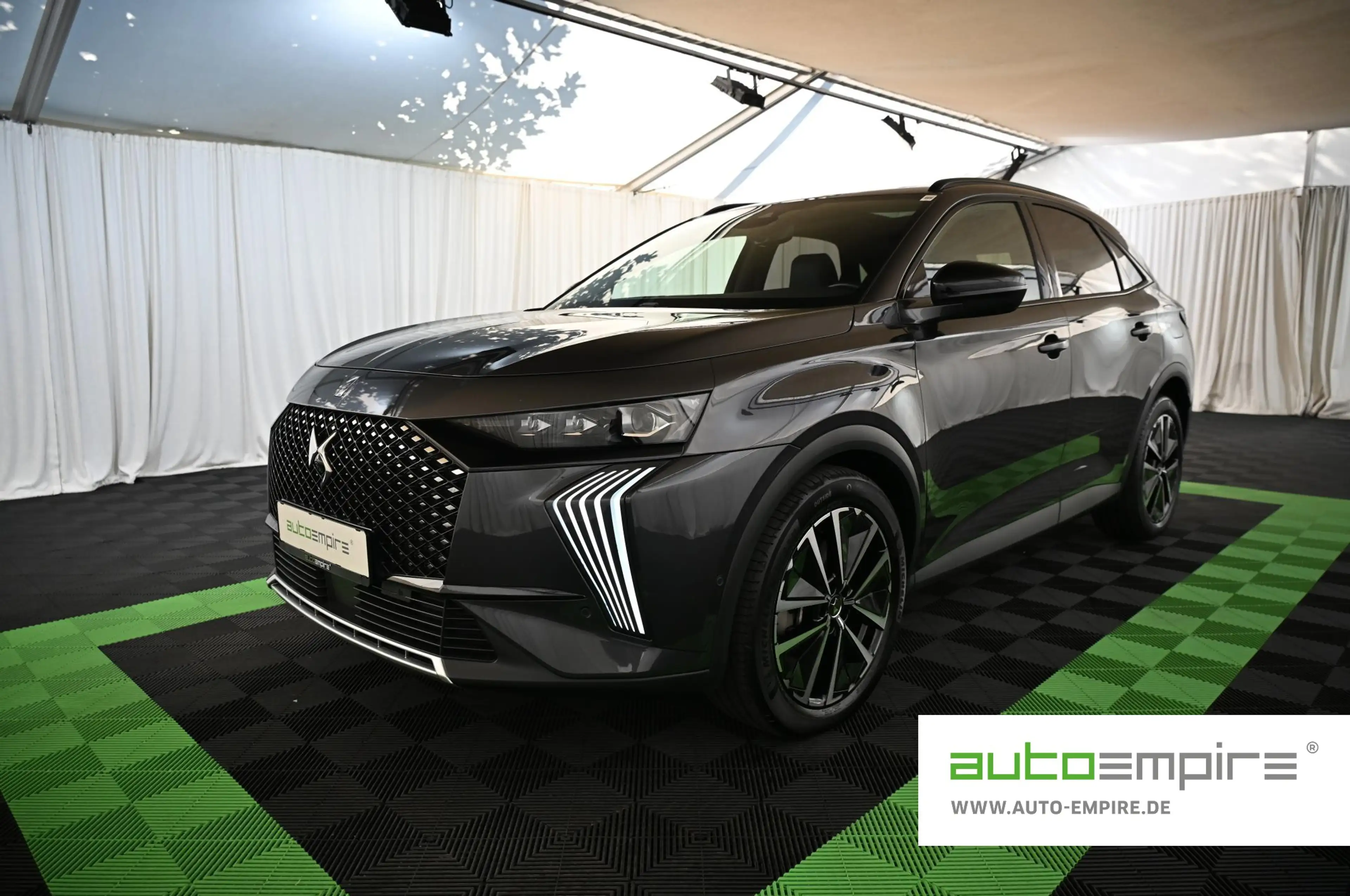 DS Automobiles DS 7 Crossback 1.6 E-TENSE 225 Etoile NEW 62.000 EUR