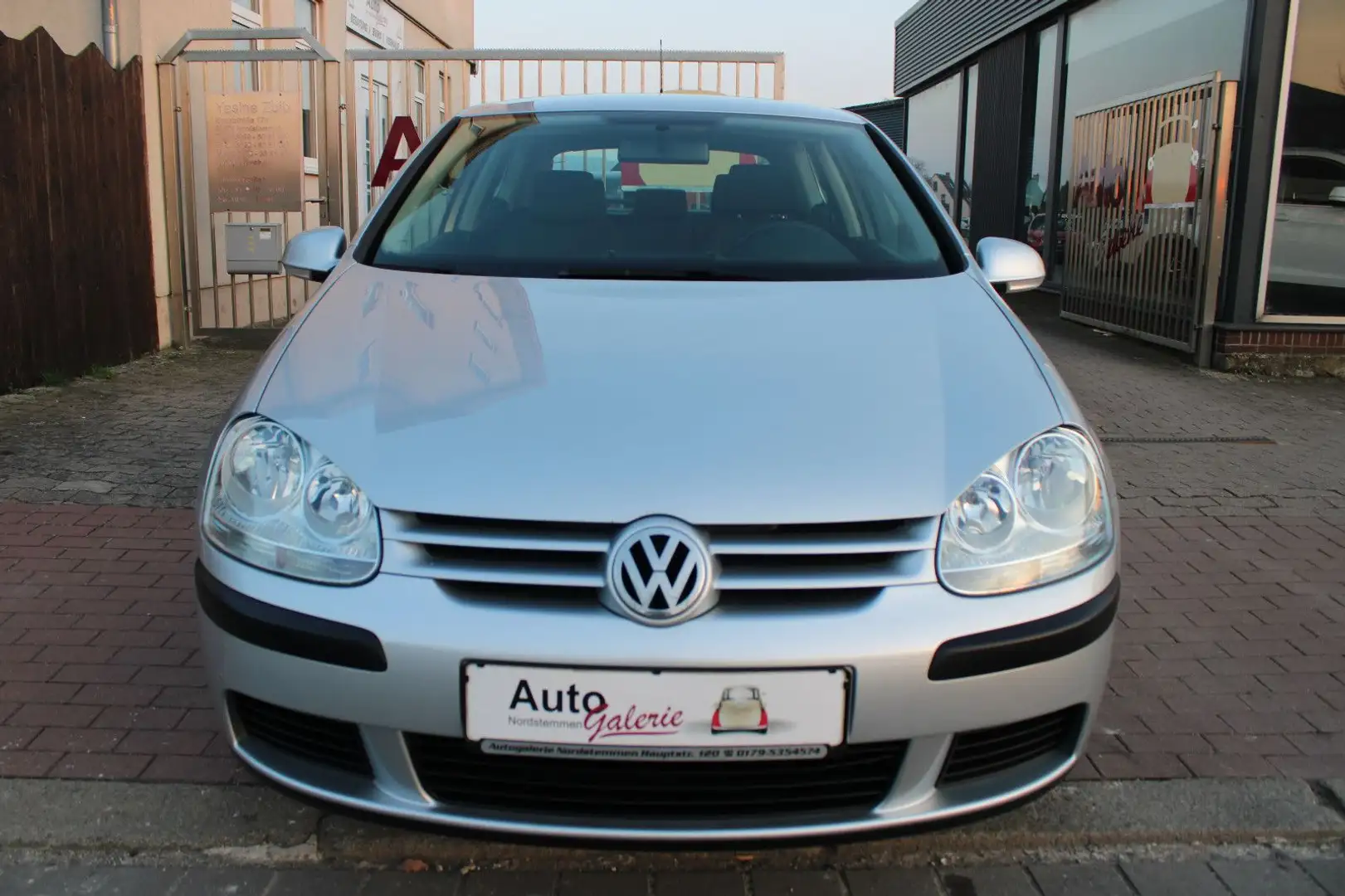 Volkswagen Golf V Lim. Trendline|Klimaanlage|TÜV/AU Neu| Silber - 2