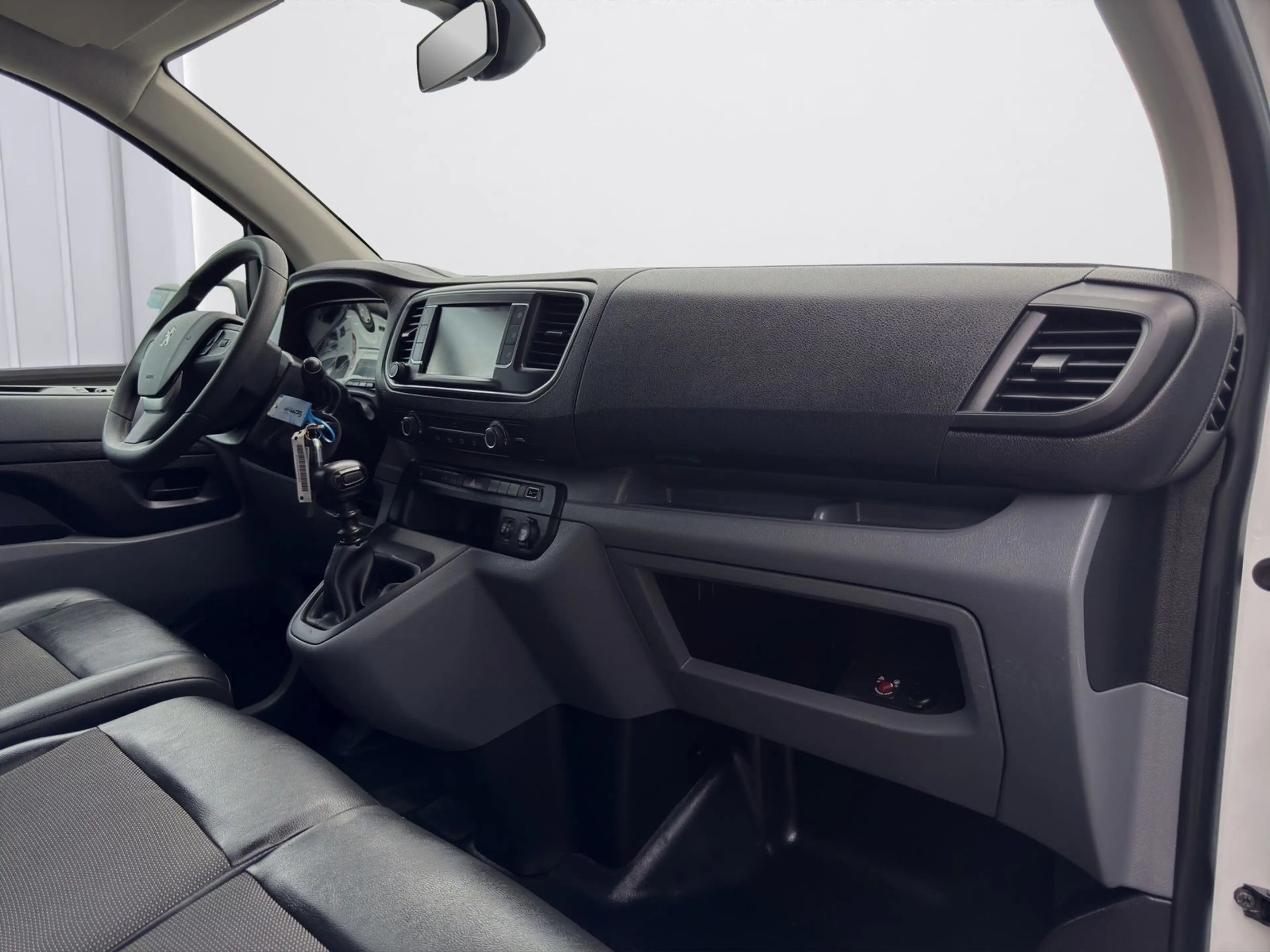Peugeot Expert Premium L3*1.Hand*AHK*REGALE*SHZ*NAVI* — photo 15