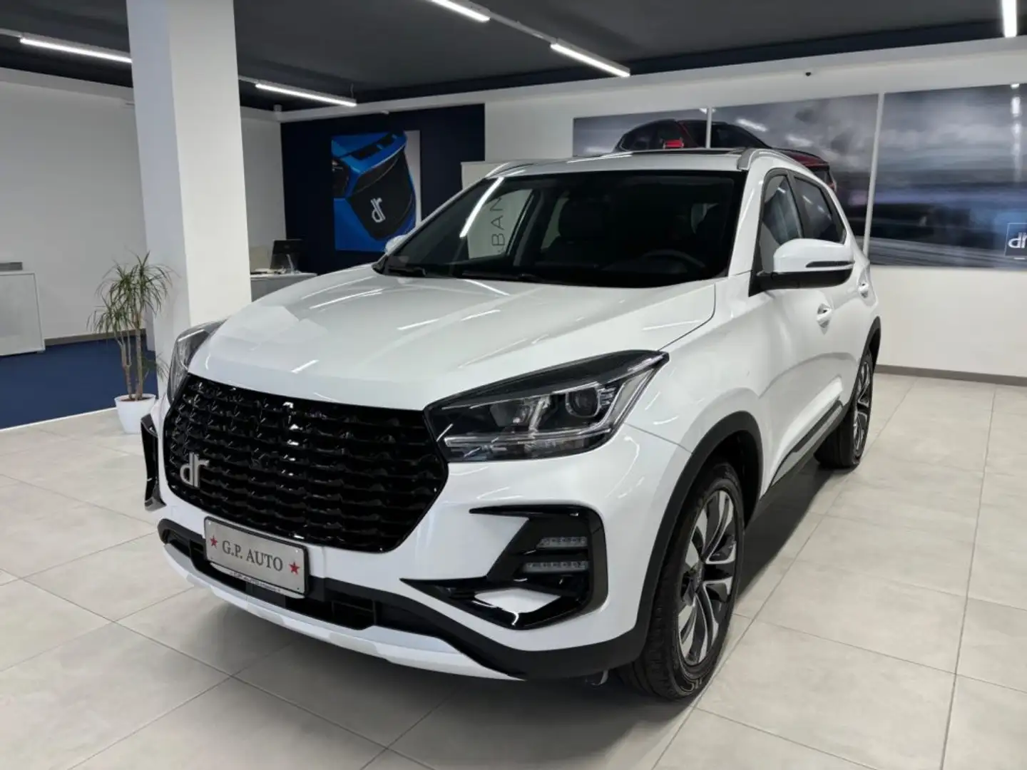 DR Automobiles DR5.0 1.5 CVT s3 Weiß - 1