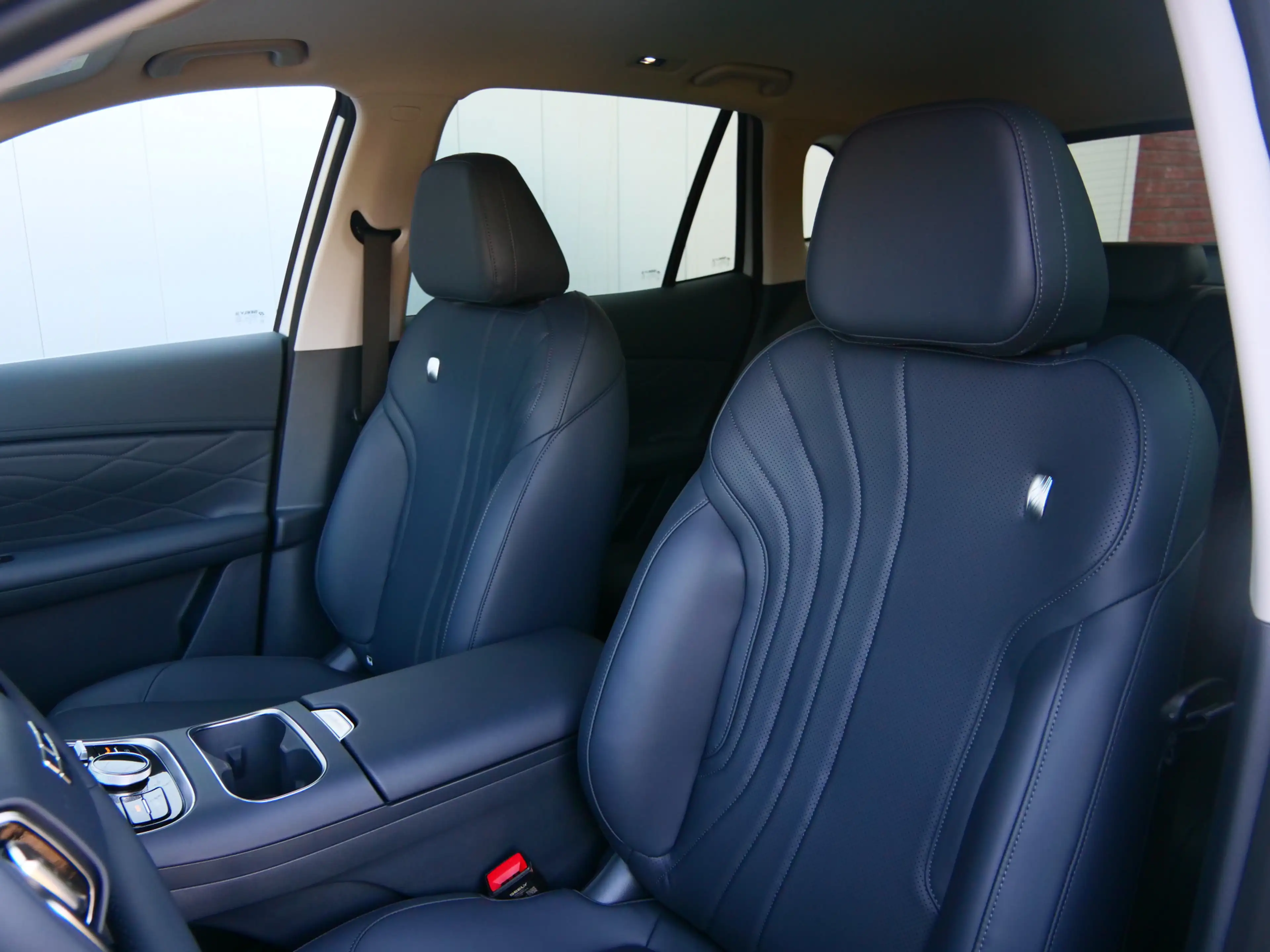 Geely Starray EM-i 1.5 Pro 262 Pk Automaat Navi / DAB / Camera / Appl — photo 4