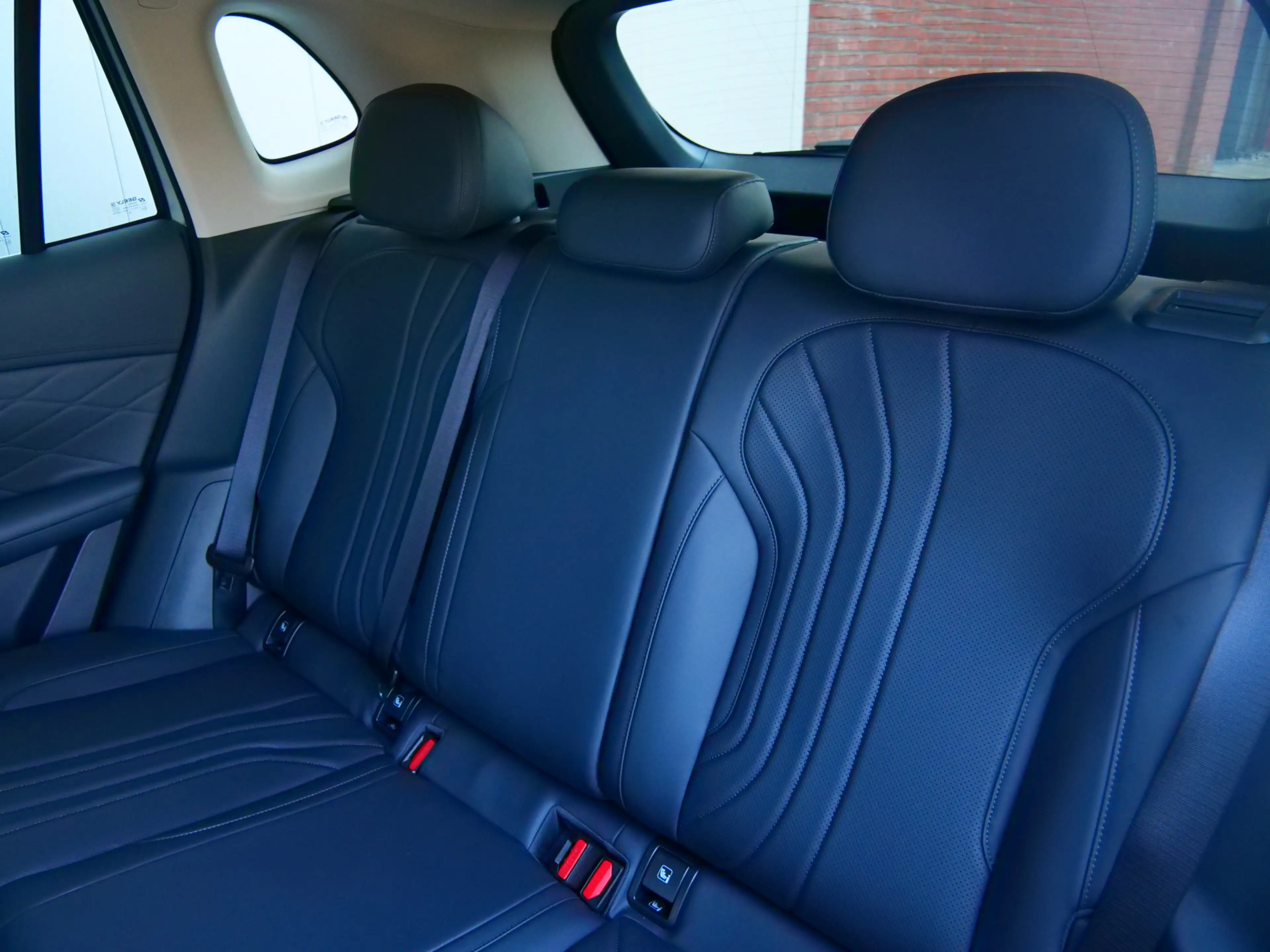 Geely Starray EM-i 1.5 Pro 262 Pk Automaat Navi / DAB / Camera / Appl — photo 6