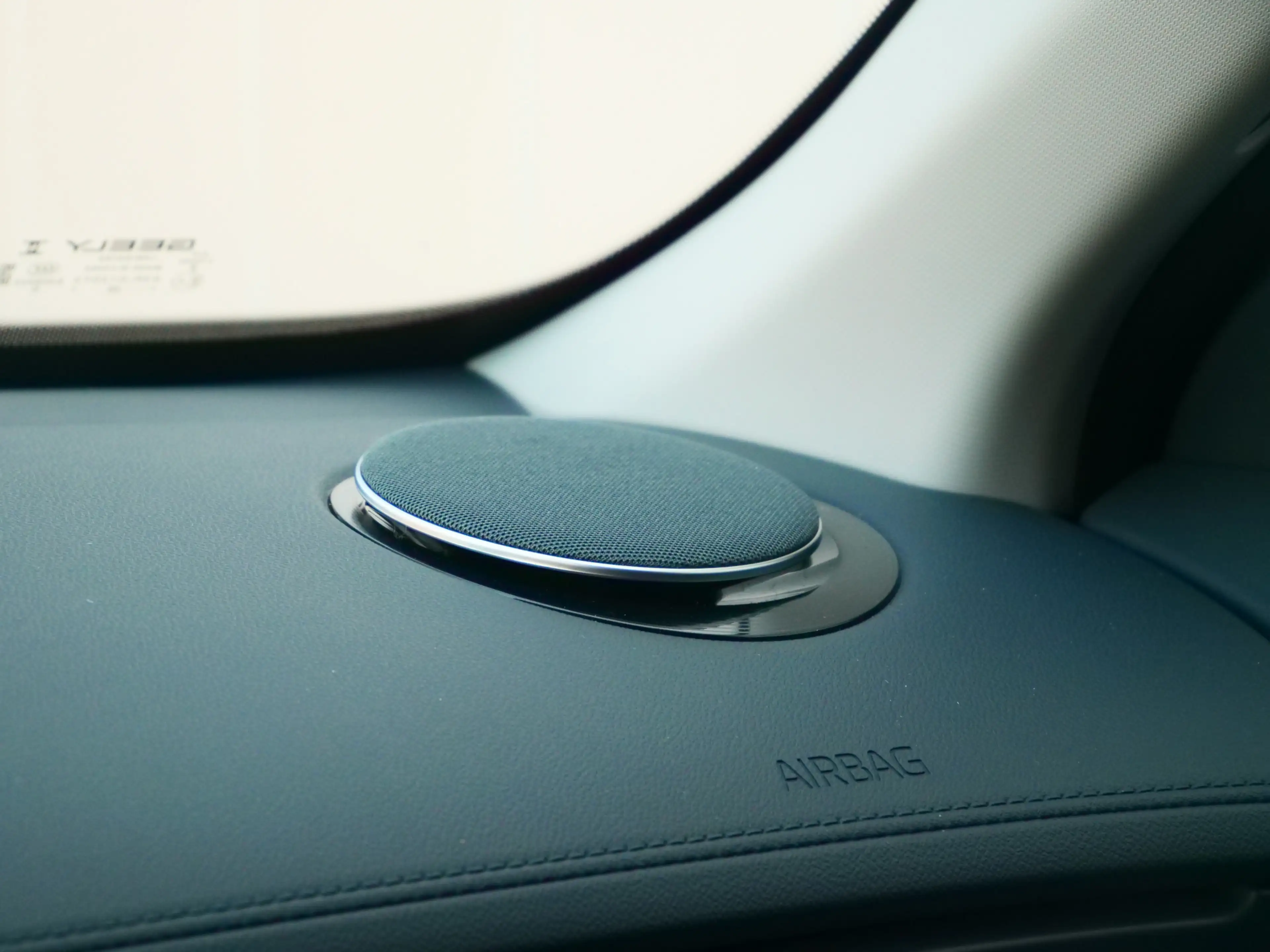 Geely Starray EM-i 1.5 Pro 262 Pk Automaat Navi / DAB / Camera / Appl — photo 31