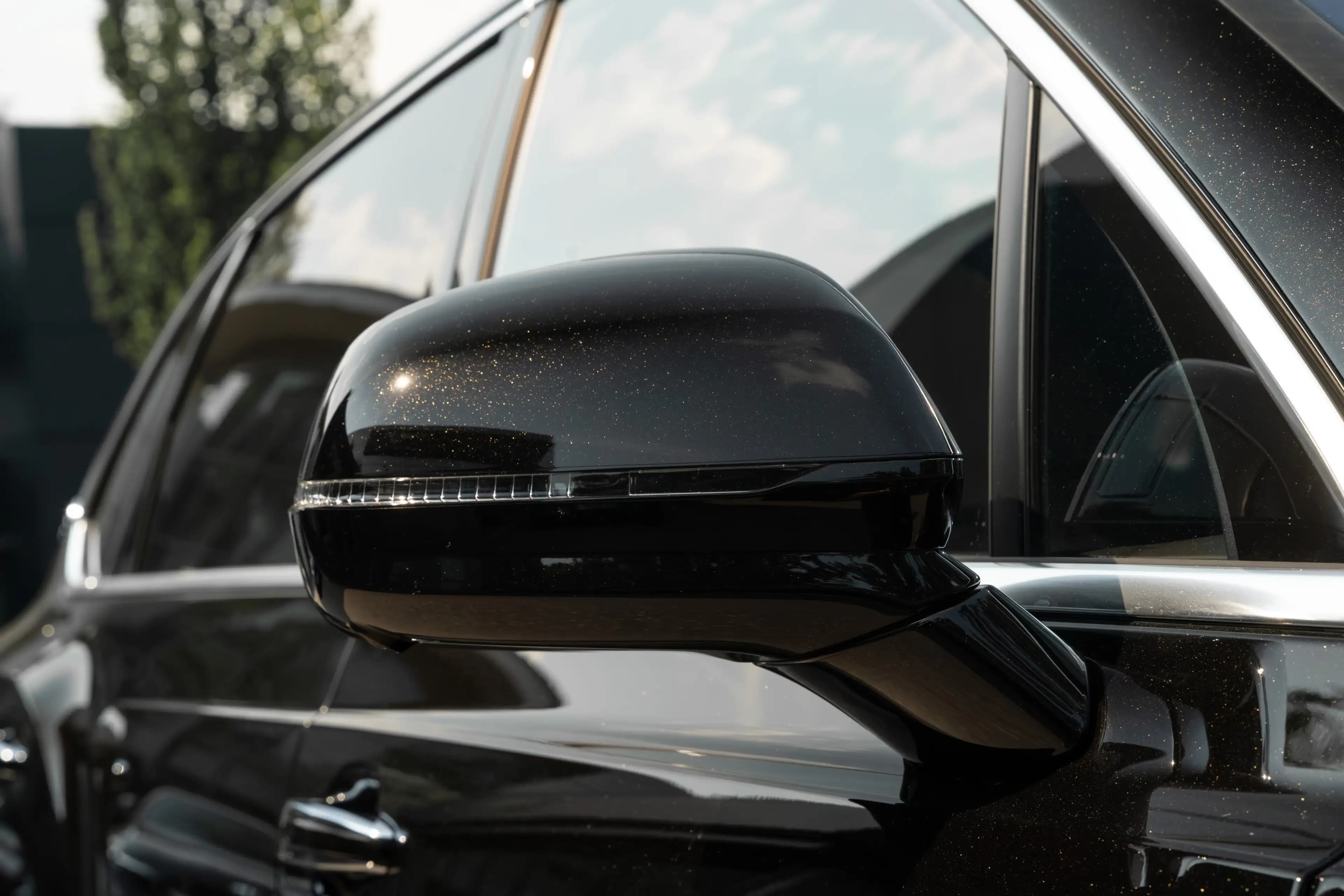 Bentley Bentayga V8 EWB Mulliner Drinks Cooler Tow Bar — photo 9