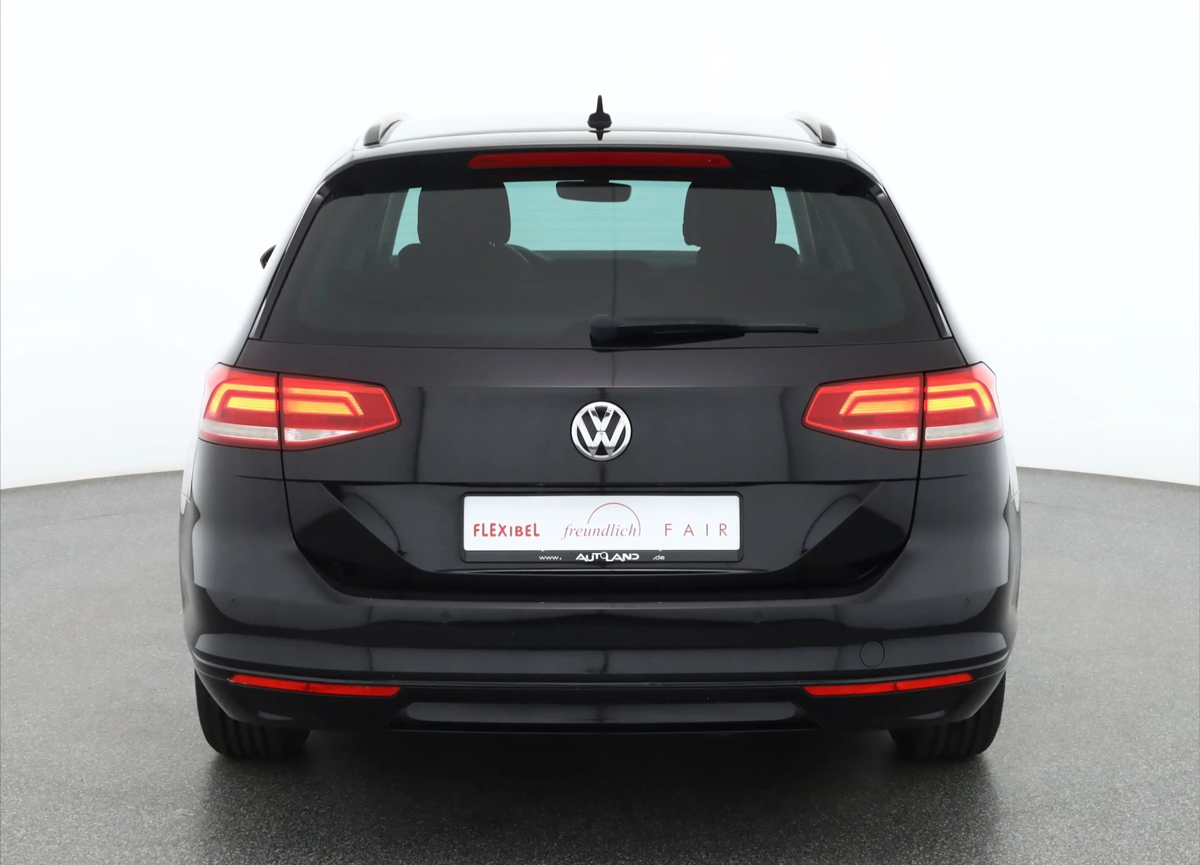 Volkswagen Passat Variant 2.0 TDI DSG LED Virtual Cockpit — photo 4