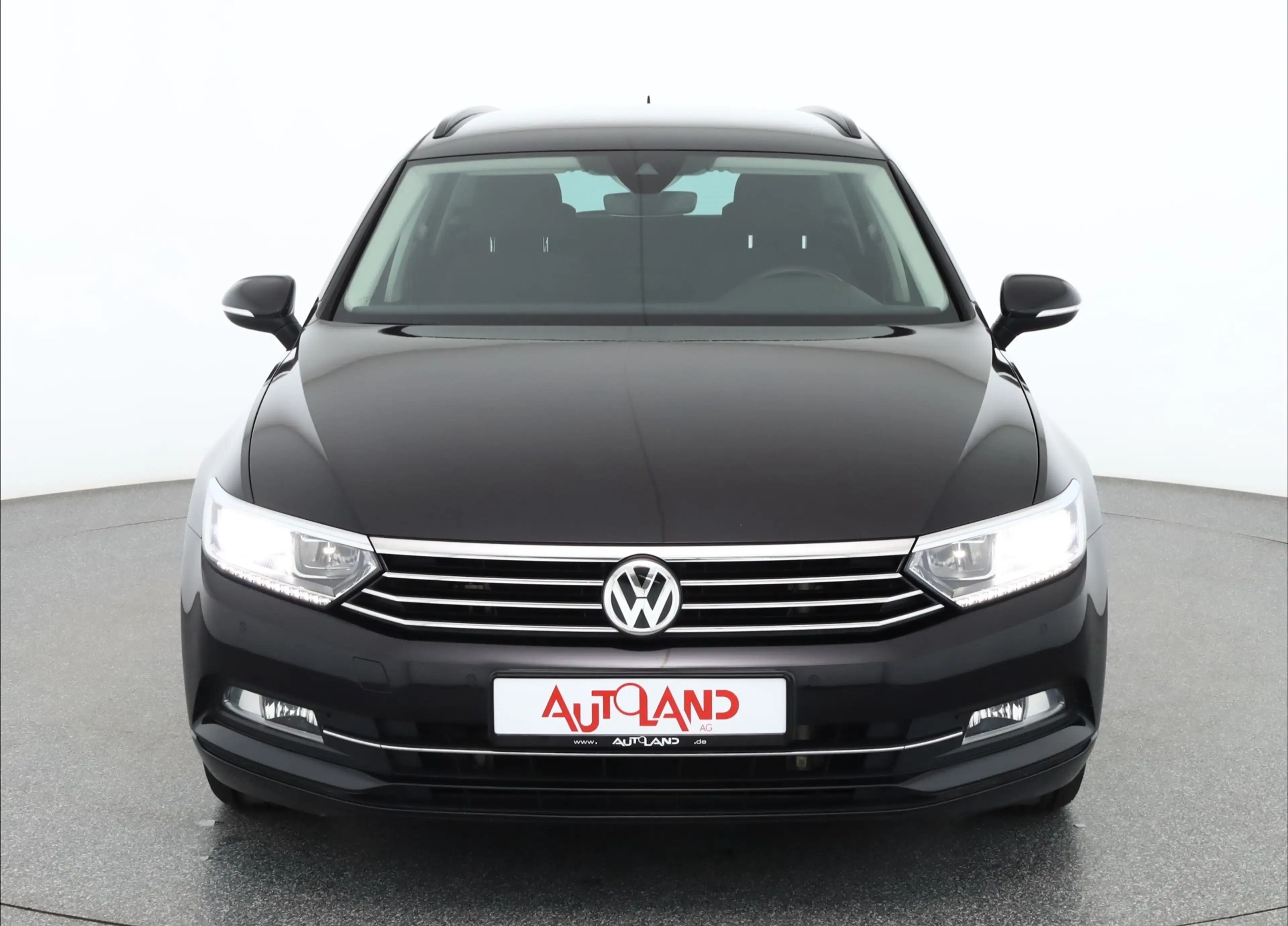Volkswagen Passat Variant 2.0 TDI DSG LED Virtual Cockpit — photo 8