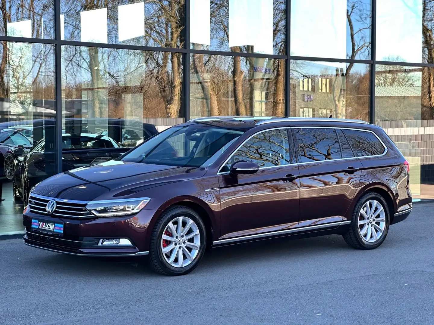 Volkswagen Passat Variant 2.0 TSI DSG BMT Highline ACC/AHK Rouge - 2
