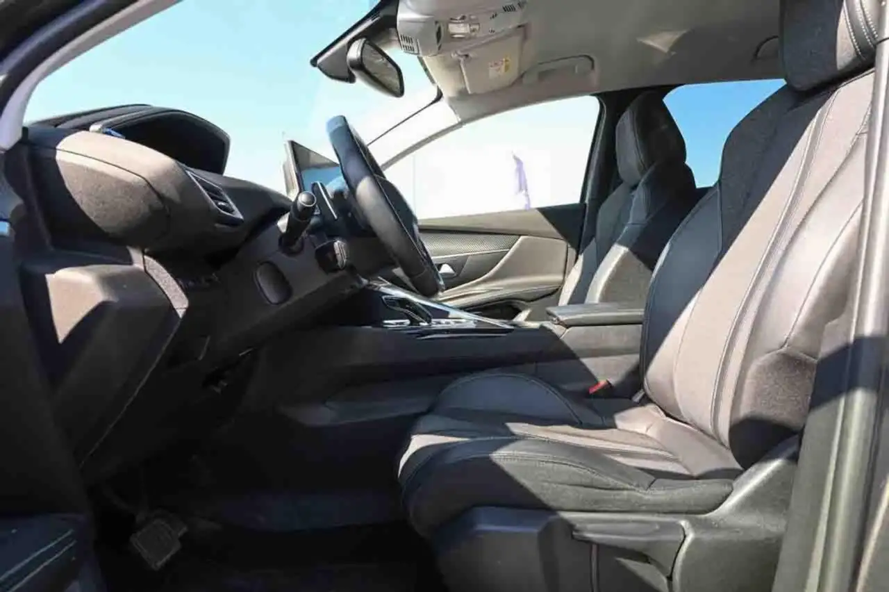 Peugeot 3008 BlueHDi 130 S&S EAT8 Allure 13