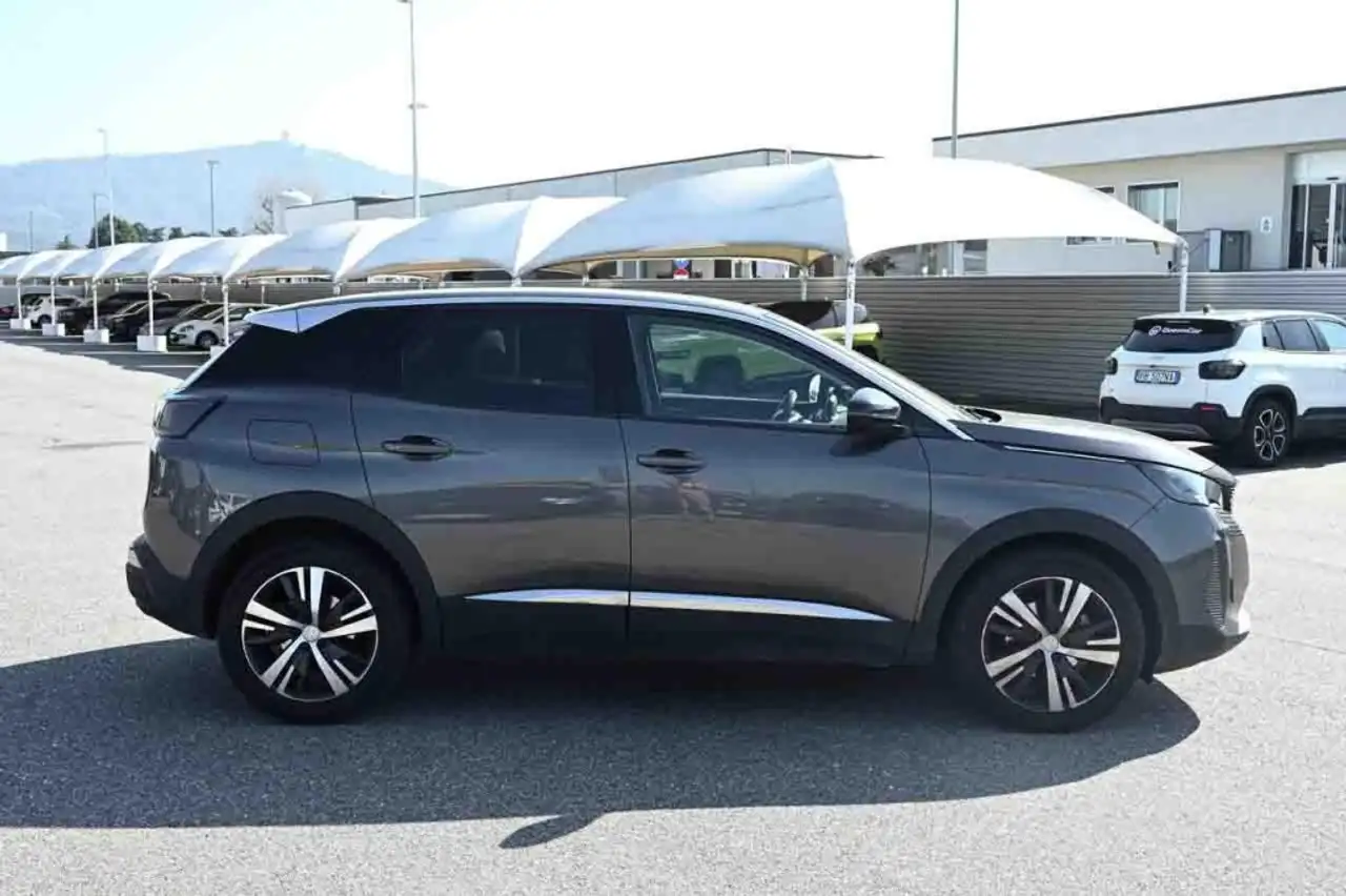 Peugeot 3008 BlueHDi 130 S&S EAT8 Allure 4