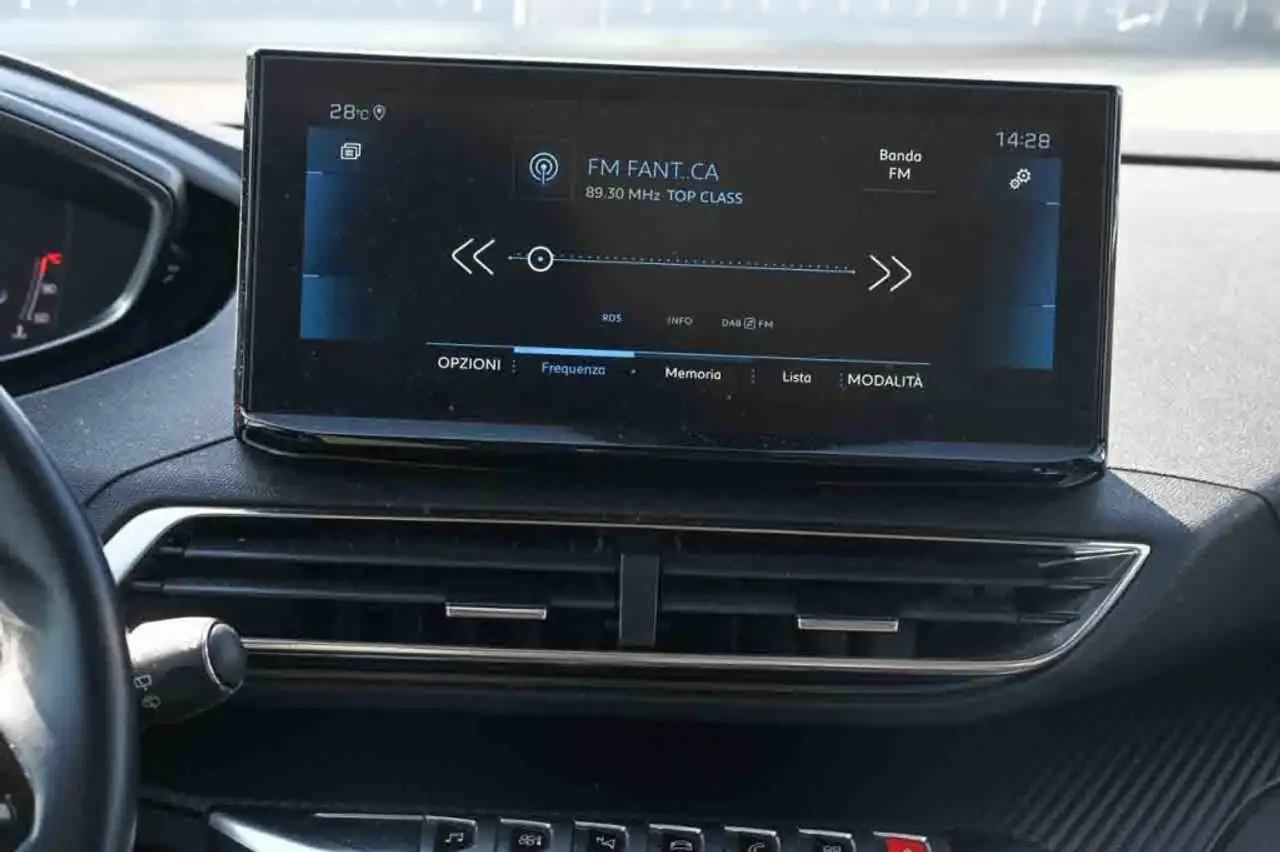 Peugeot 3008 BlueHDi 130 S&S EAT8 Allure 18