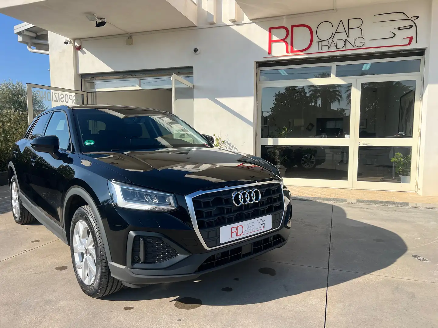Audi Q2 30 2.0 tdi Admired Advanced s-tronic Negro - 1