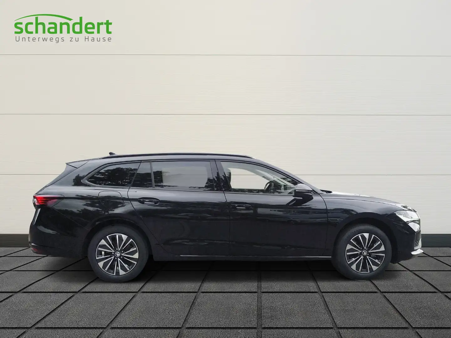 Skoda Superb Combi 2.0 TDI Selection LED Navi AHK Klimaautoma Schwarz - 2