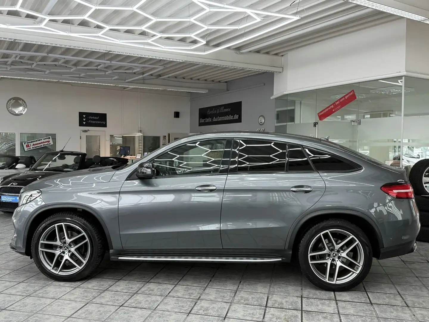 Mercedes-Benz GLE 350 d Coupe 4Matic AMG-Line, Standh., Voll ! Šedá - 2