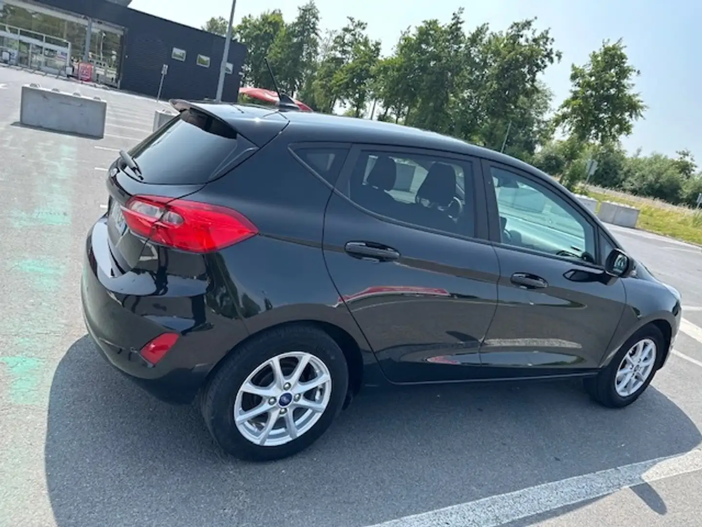 Ford Fiesta Fiesta 1.1 75 ch BVM5 Cool Noir - 1