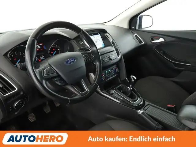 Ford Focus view 11