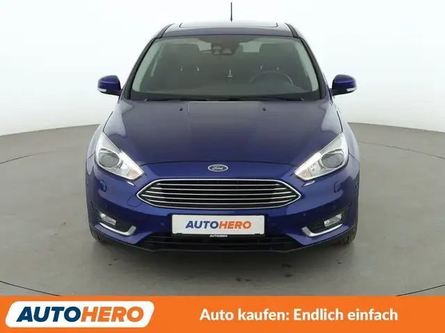 Ford Focus view 9