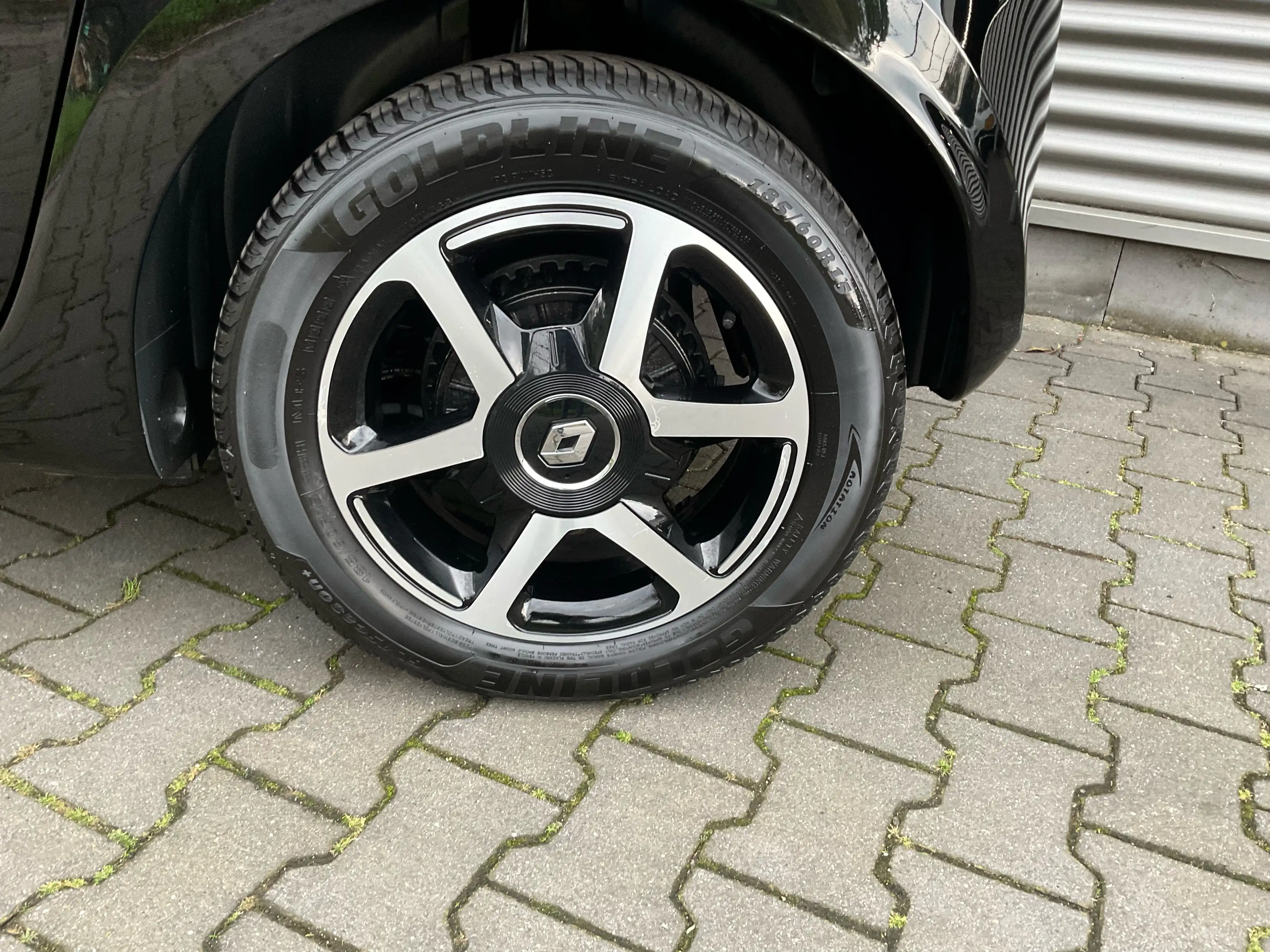 Renault Twingo SCe 70 Limited 5 — photo 7