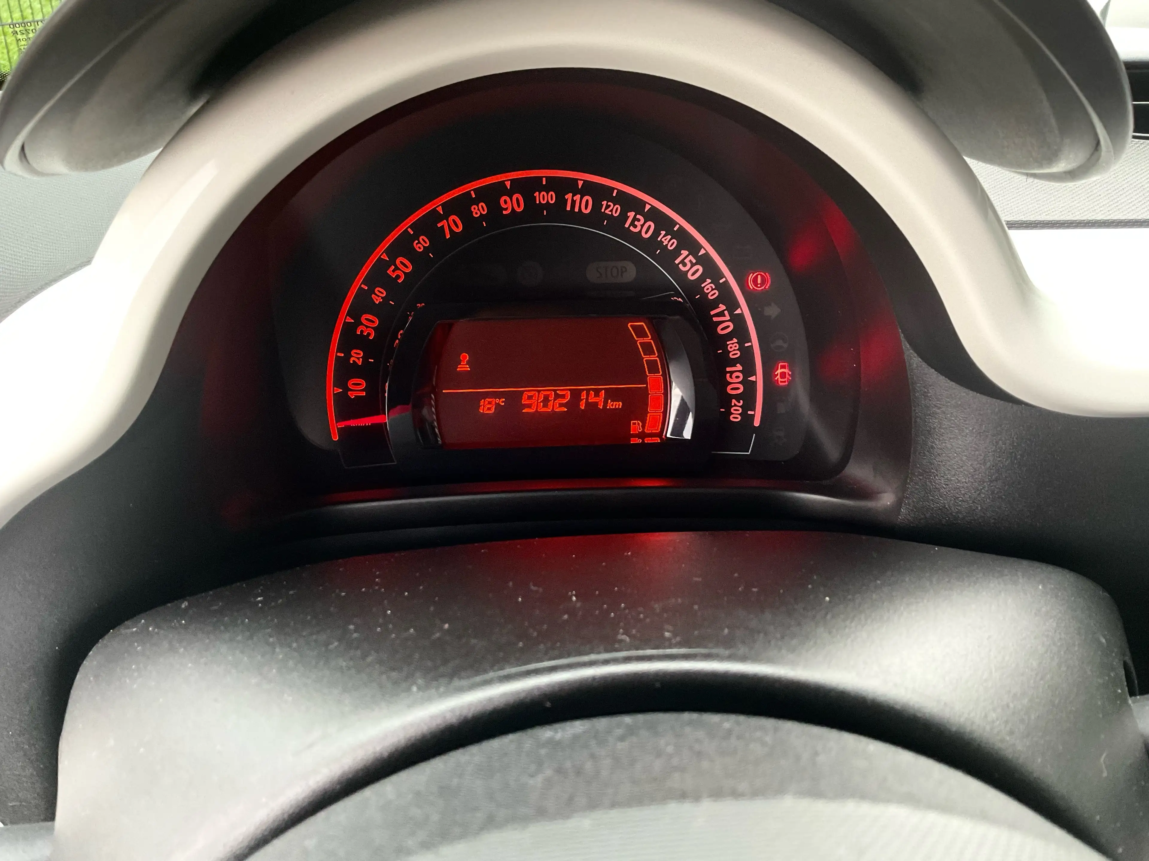 Renault Twingo SCe 70 Limited 5 — photo 15