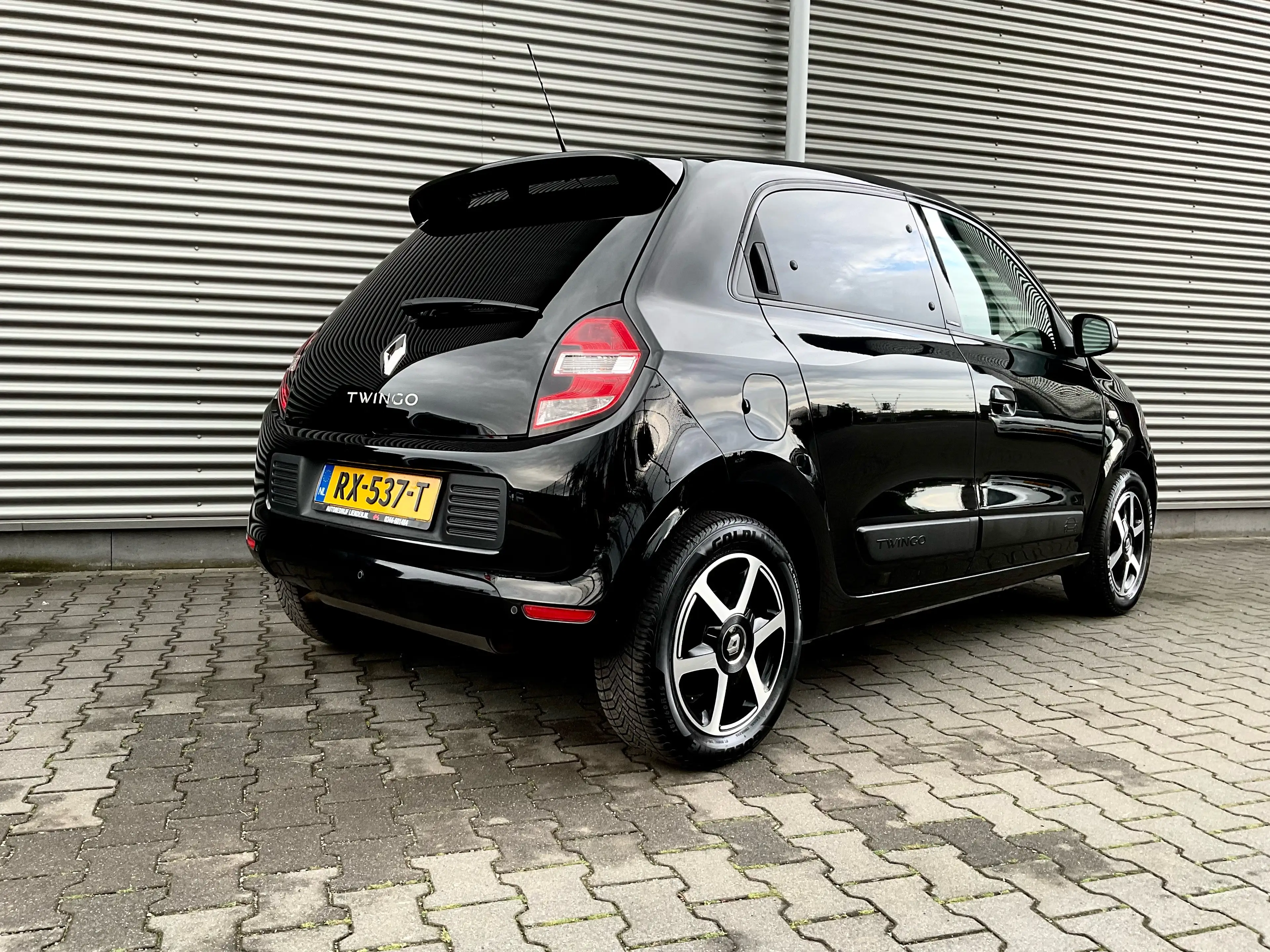 Renault Twingo SCe 70 Limited 5 — photo 5