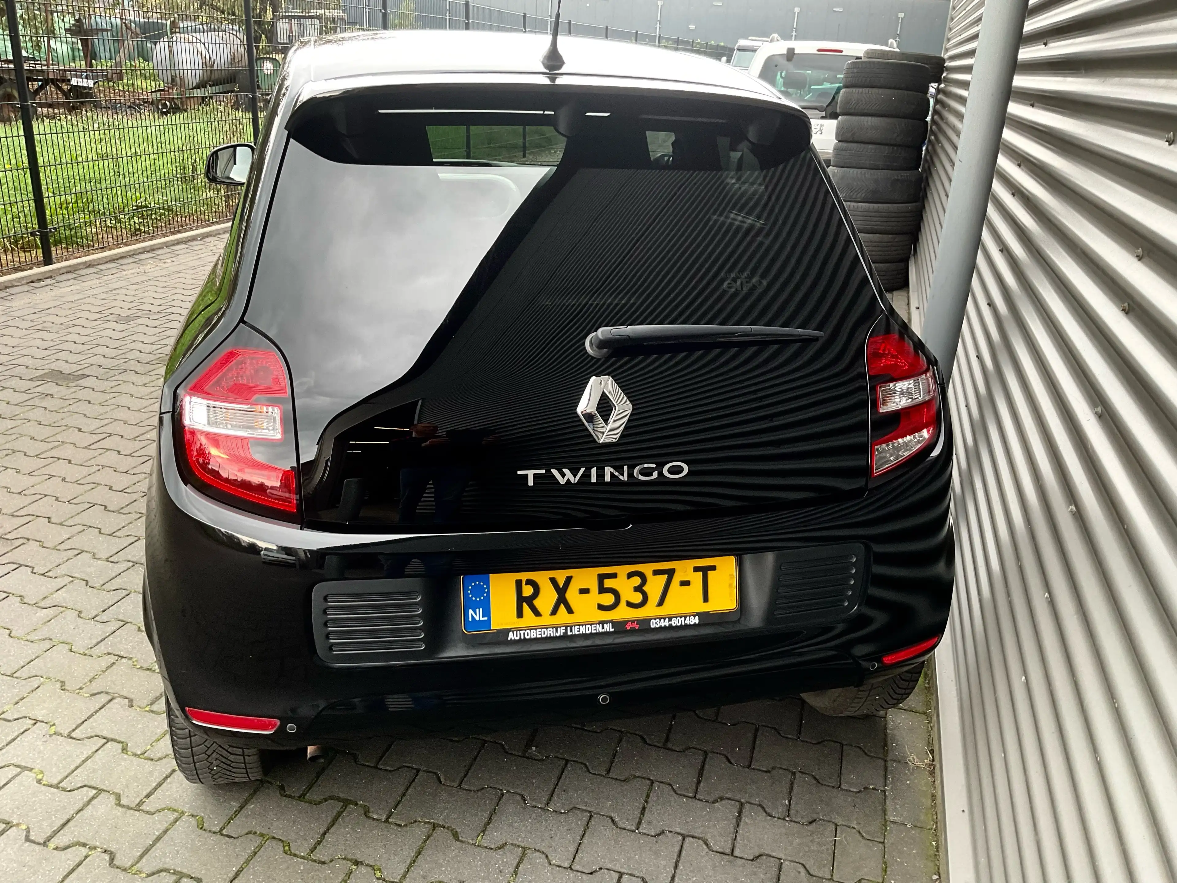 Renault Twingo SCe 70 Limited 5 — photo 6