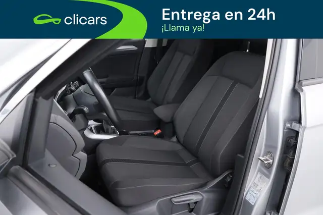 Volkswagen T-Roc view 14
