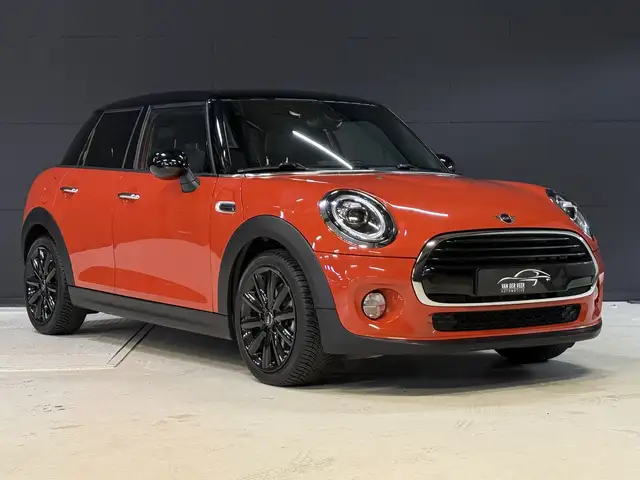 Mini Hatch view 5