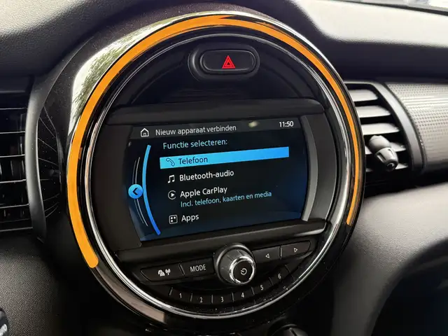 Mini Hatch view 28