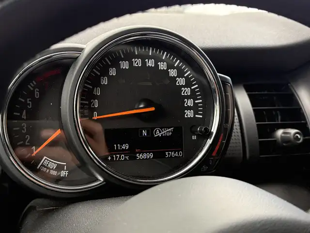 Mini Hatch view 19