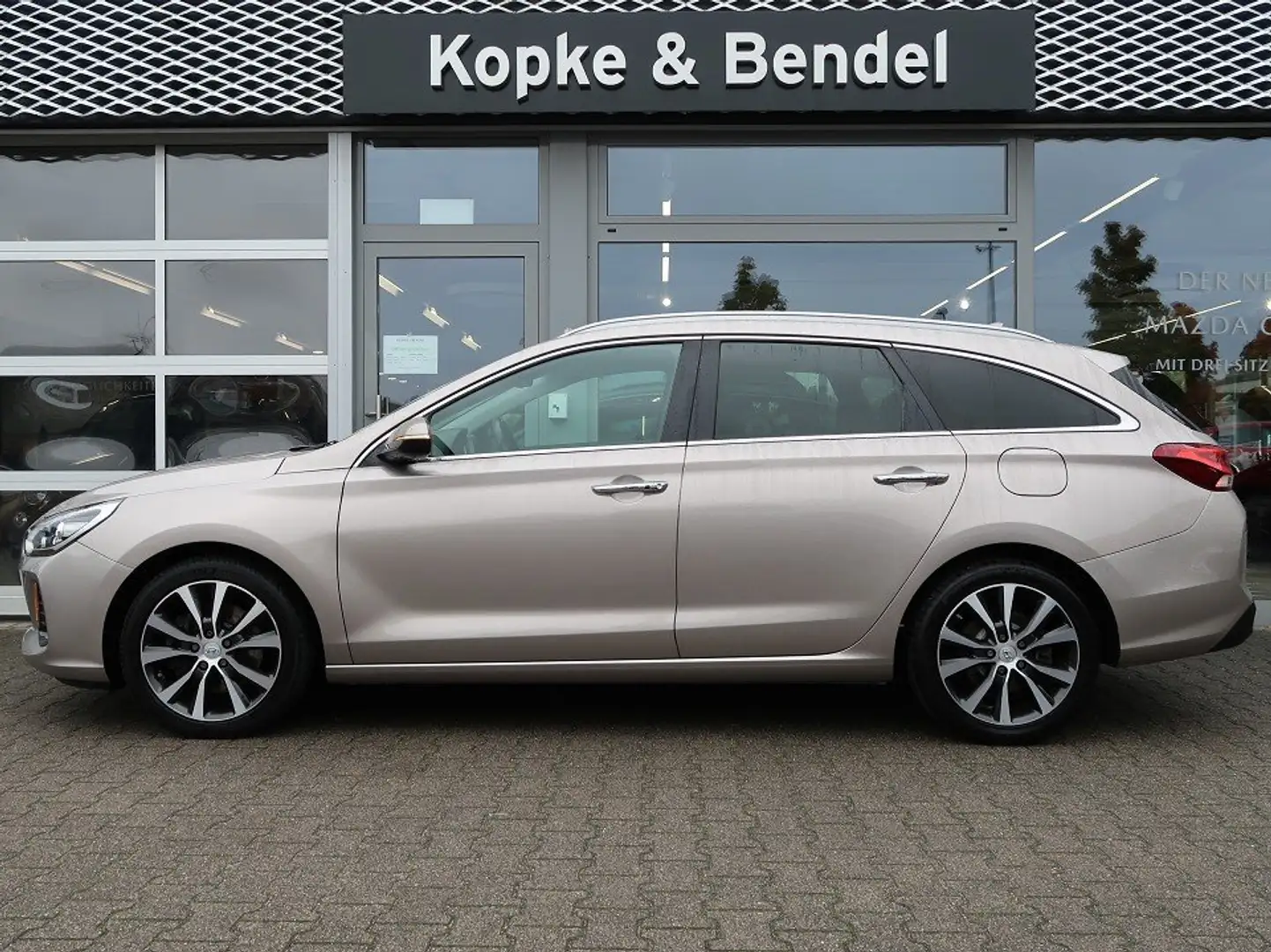 Hyundai i30 cw 1.4 T-GDI Premium*Automatik*AHK abnehmb.*scheck Grijs - 2