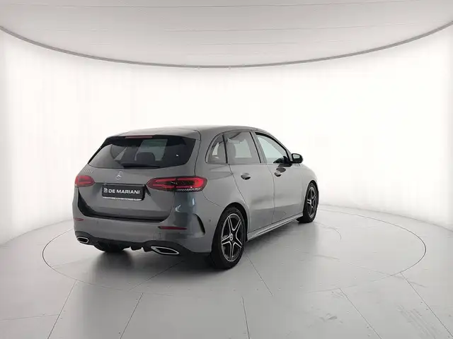 Mercedes-Benz B-Class view 5