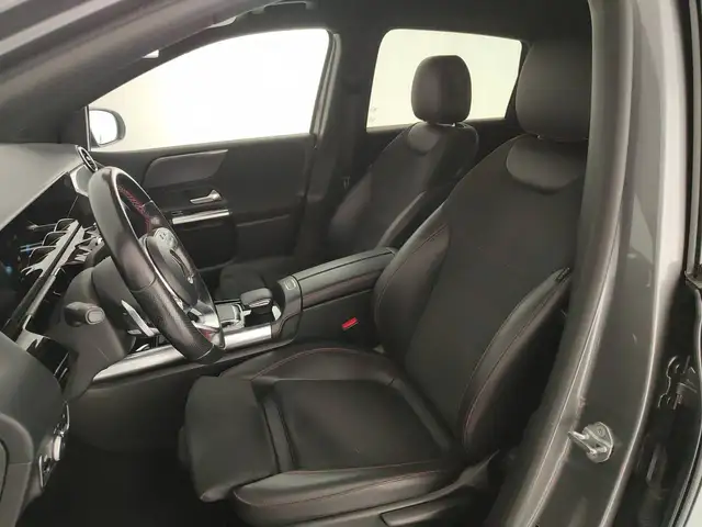 Mercedes-Benz B-Class view 14