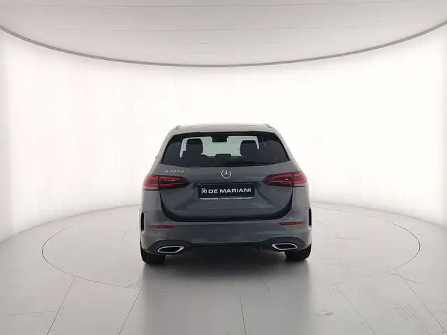 Mercedes-Benz B-Class view 4