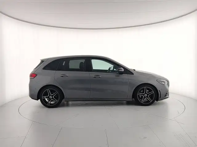Mercedes-Benz B-Class view 6