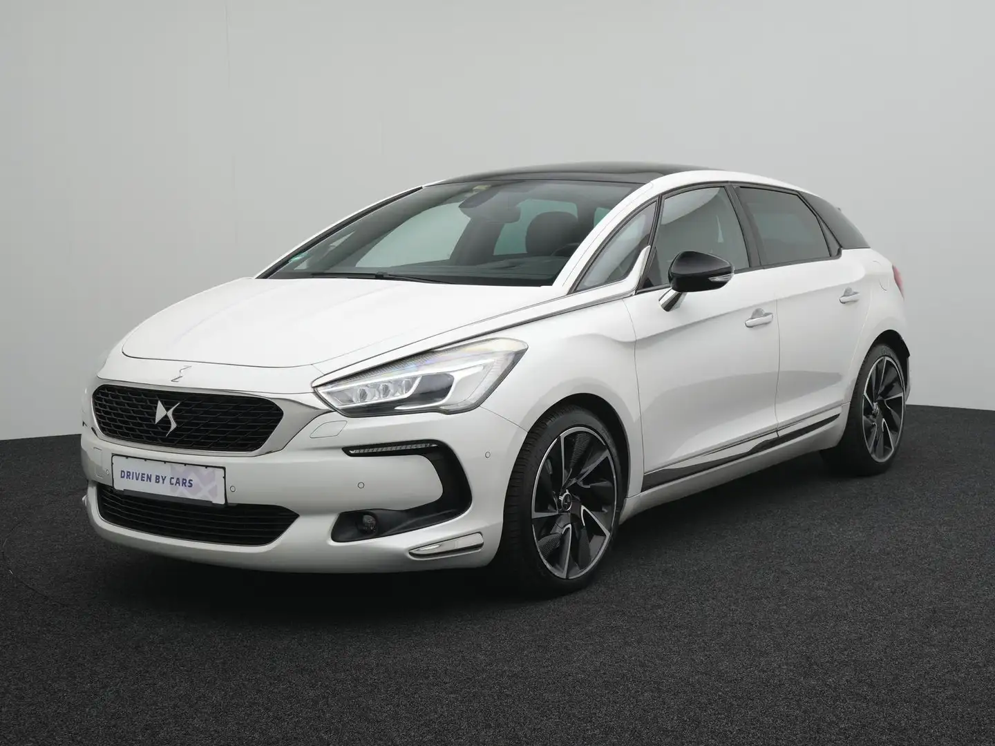 DS Automobiles DS 5 2.0 BlueHDI AHK,DENON,TEMP,TOTW,APP,PANO,HUD Blanc - 2