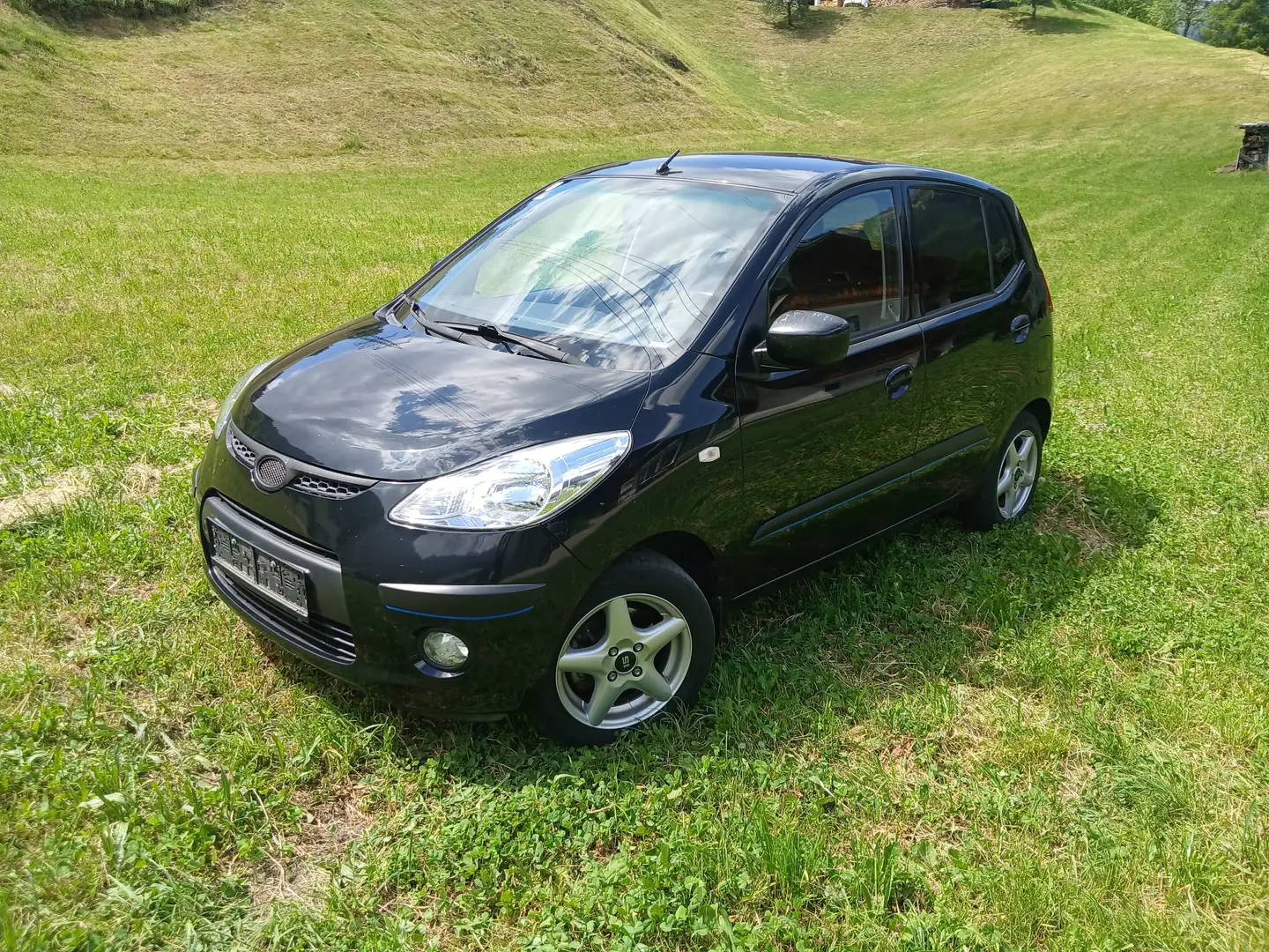 Hyundai i10 i10 1,1 CRDi Cool Cool Schwarz - 1