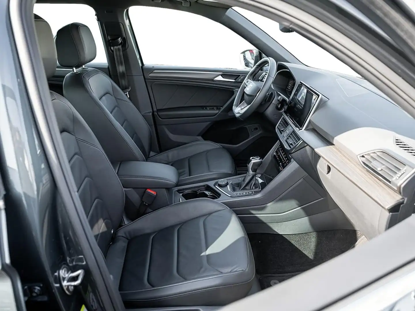 SEAT Tarraco 2.0 TDI Xcellence 4Drive DSG AHK NAVI Vert - 2