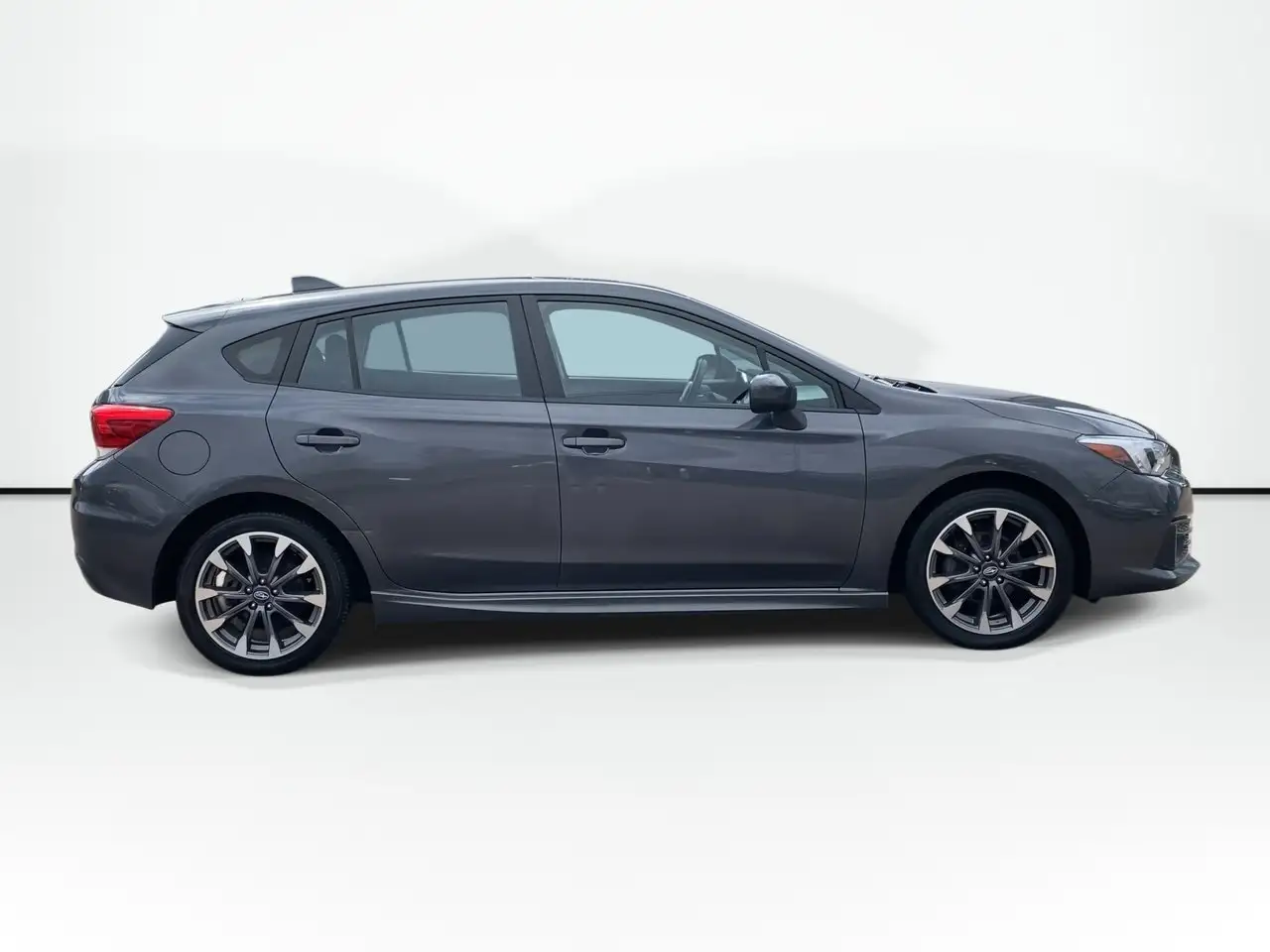Subaru Impreza снимка Subaru Impreza
