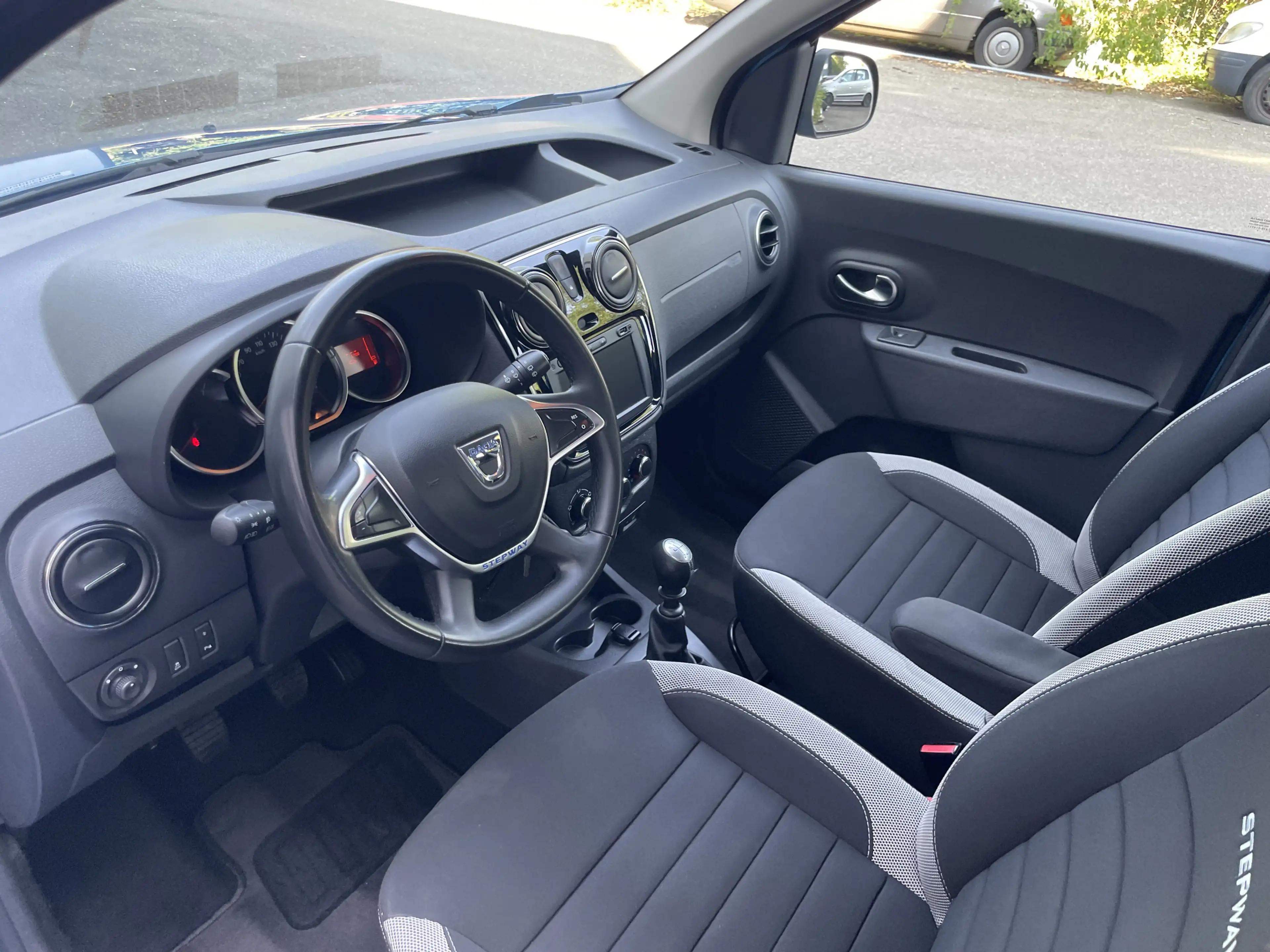 Dacia Dokker Stepway Rü-Kamera Sitzheizung AHK Navi — photo 12