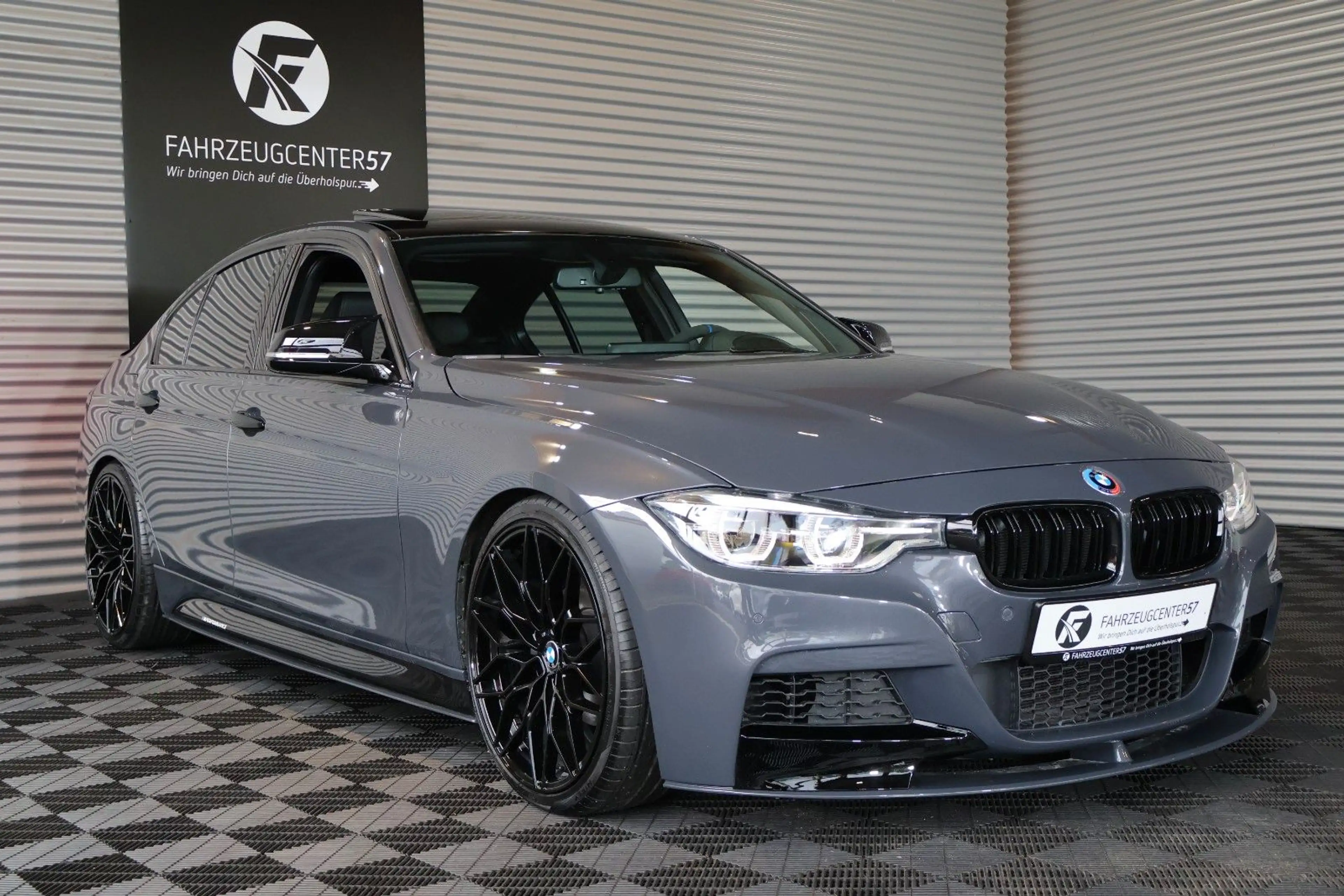 BMW 330 i M-PERFORMANCE/OLED/KAMERA/CARPLAY/HIFI — photo 6