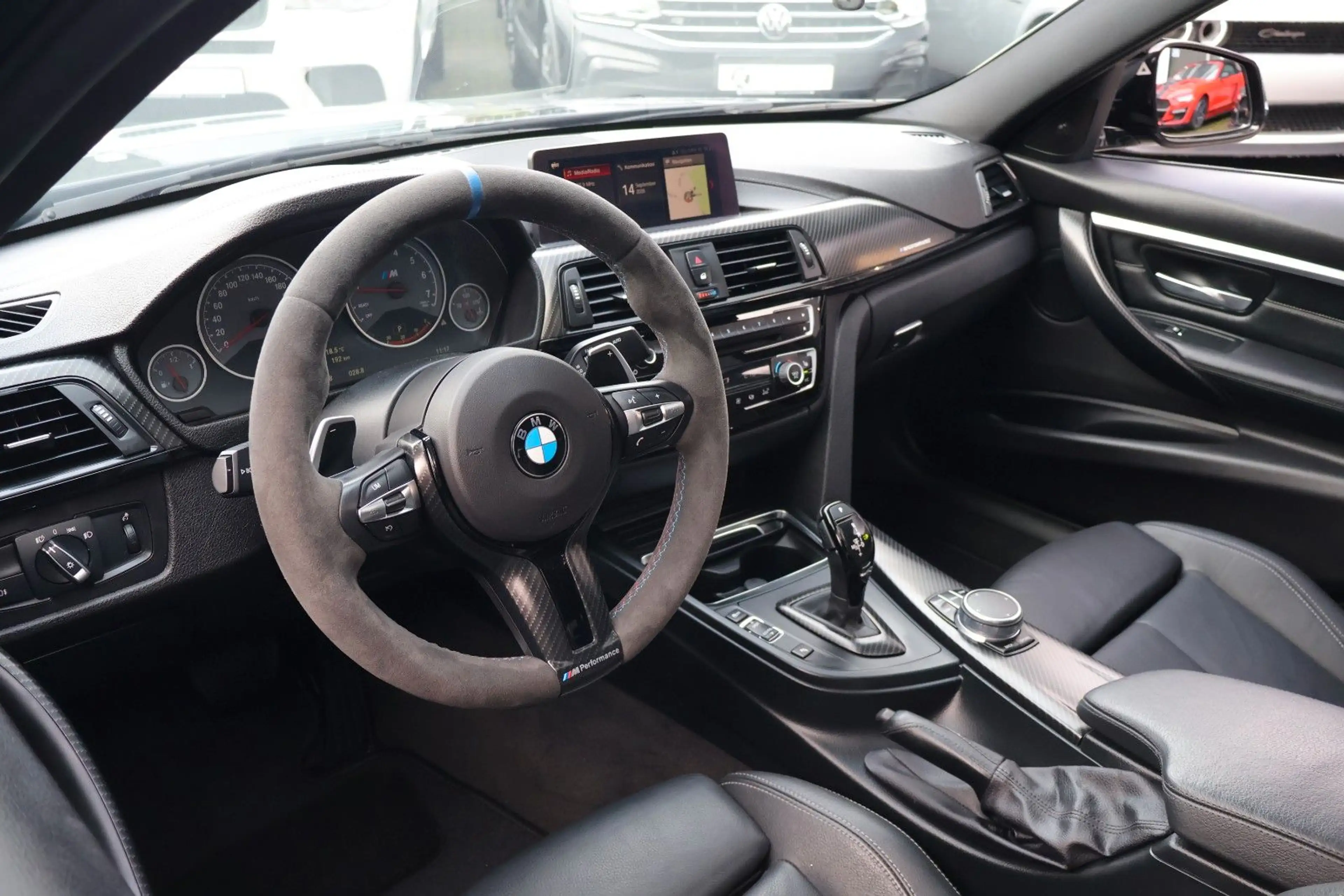 BMW 330 i M-PERFORMANCE/OLED/KAMERA/CARPLAY/HIFI — photo 14