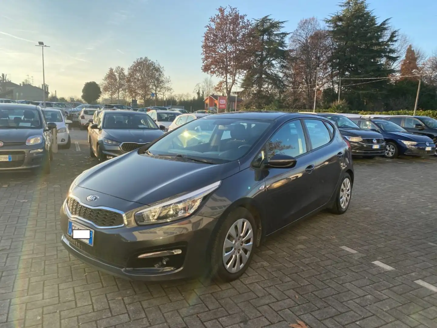 Kia Ceed / cee'd 1.6 CRDi 110 CV 5 porte Cool Grigio - 1